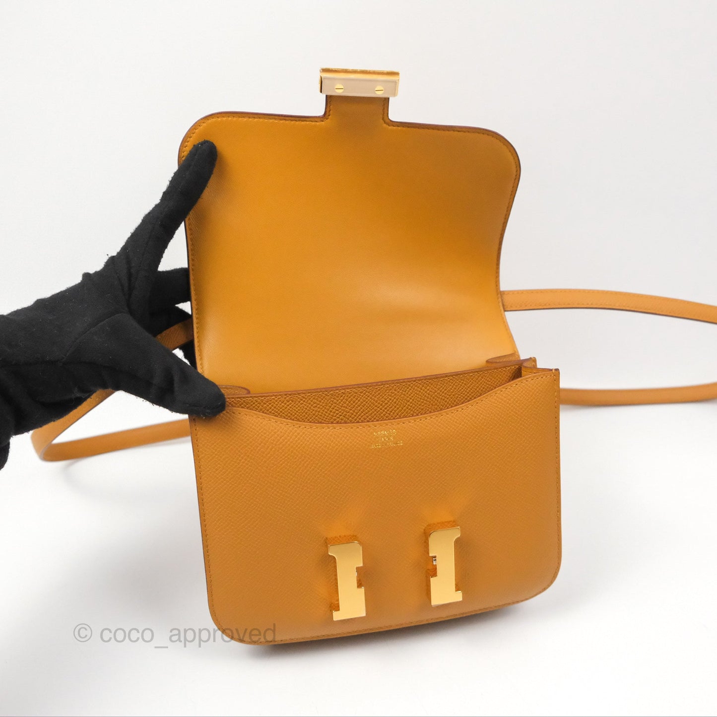 Hermès Constance Mini 18cm Mirror Sesame 2S Epsom Gold Hardware