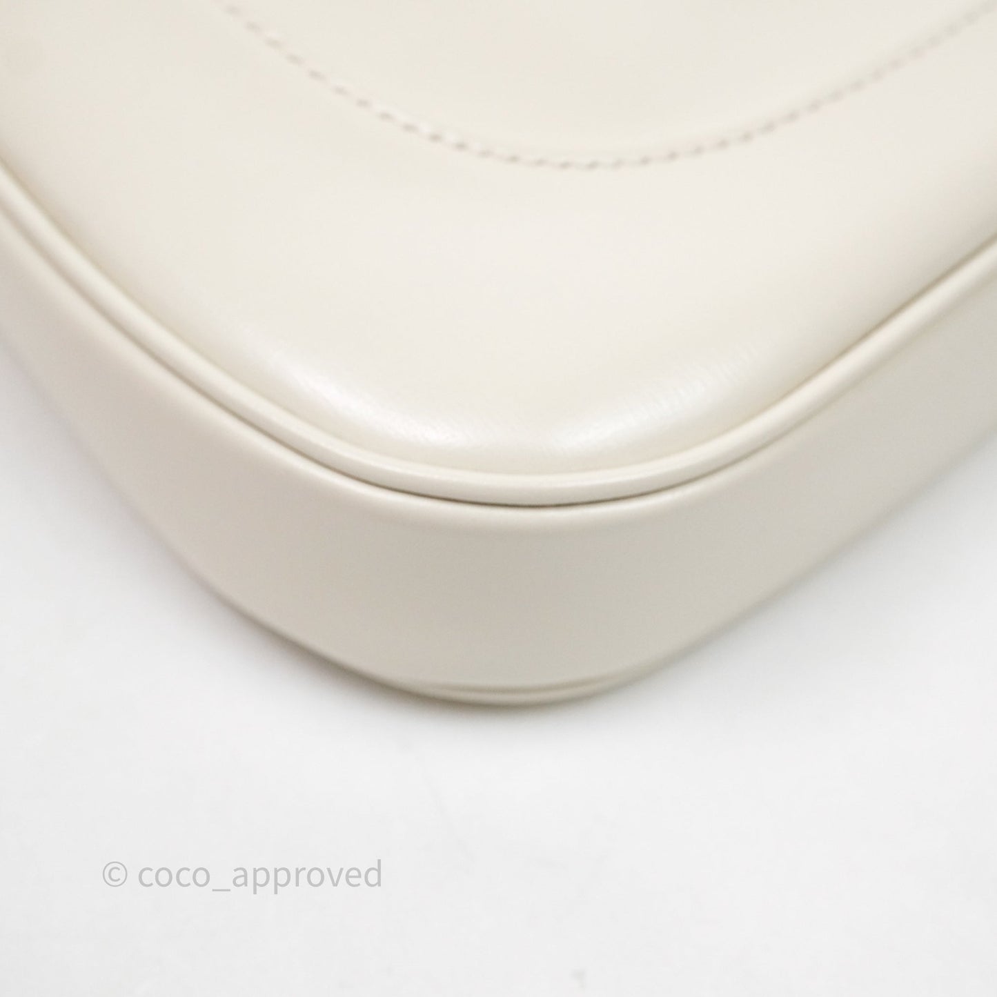 Gucci Jackie 1961 White Small Shoulder Bag Gold Hardware