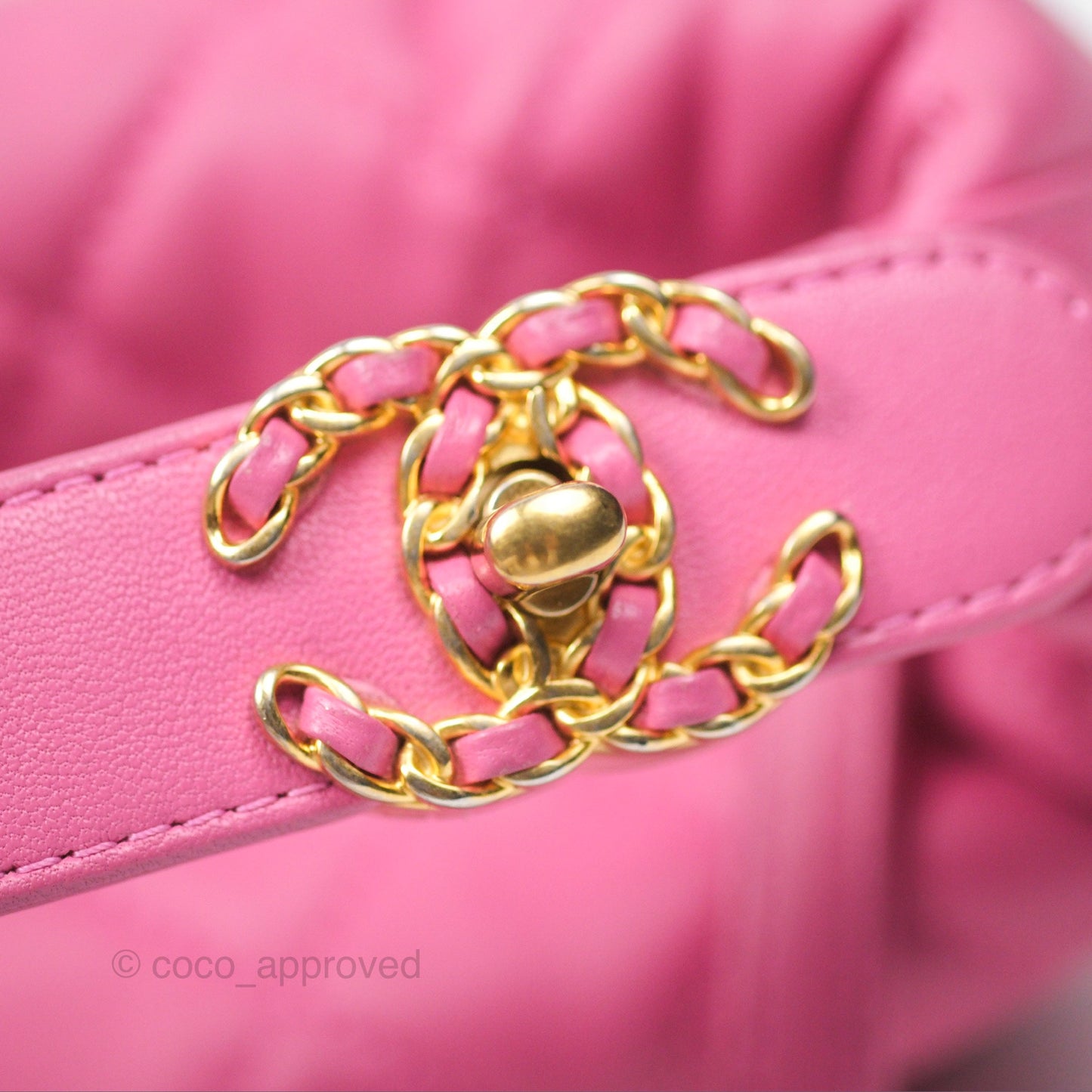 Chanel Quilted Small Perfect Meeting Hobo Pink Lambskin Aged Gold Hardware