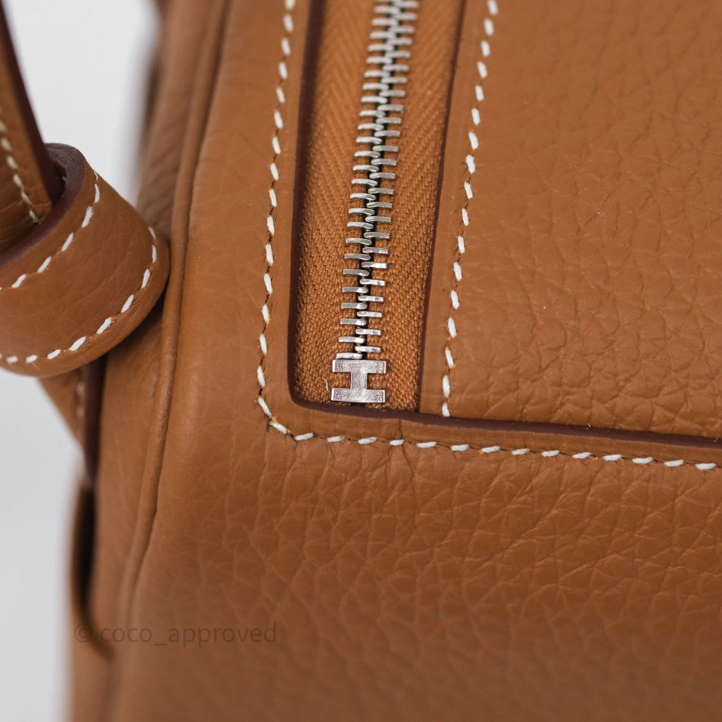 Hermès Mini Lindy II 20 Gold 37 Clemence Gold Hardware