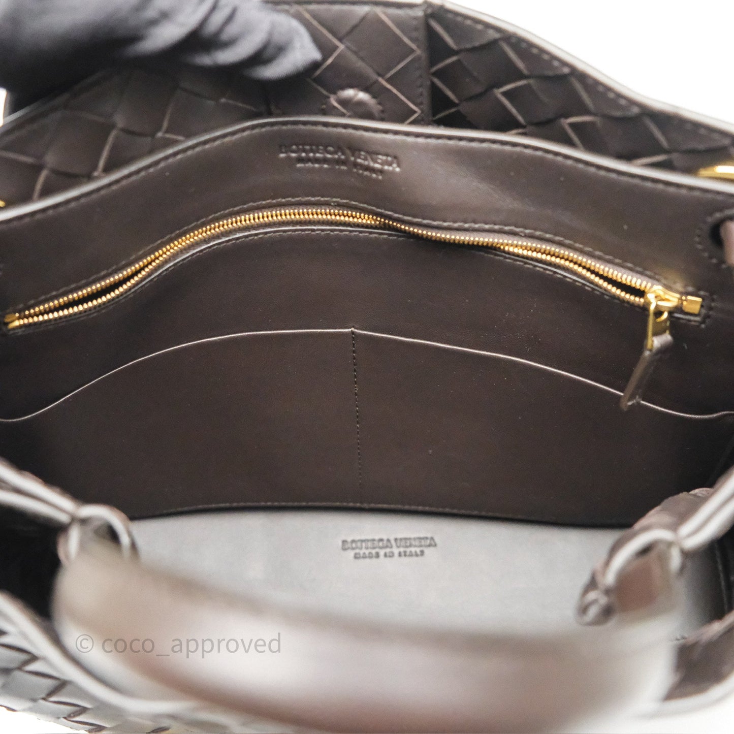 Bottega Veneta Medium Andiamo Bag Fondant Brown Intrecciato Lambskin