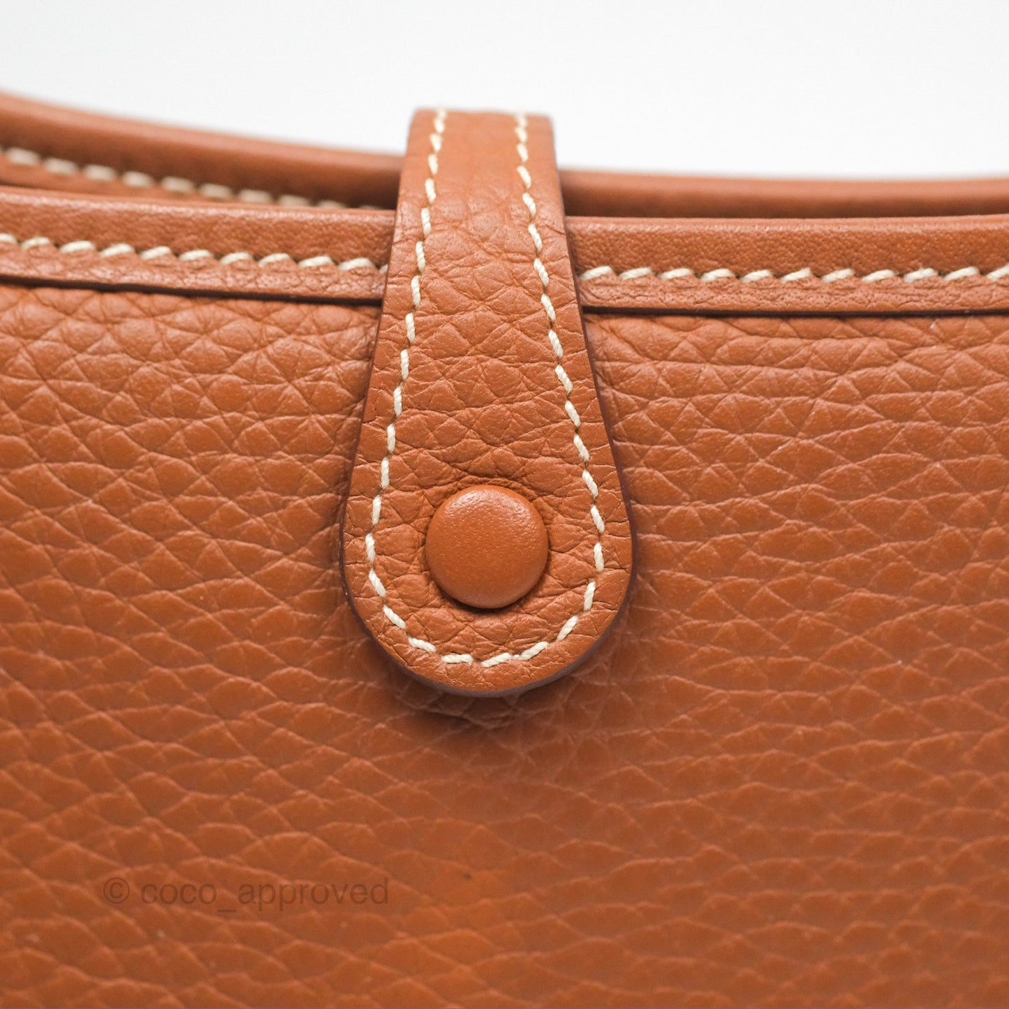 Hermès Mini Evelyne 16 Gold Clemence Gold Hardware