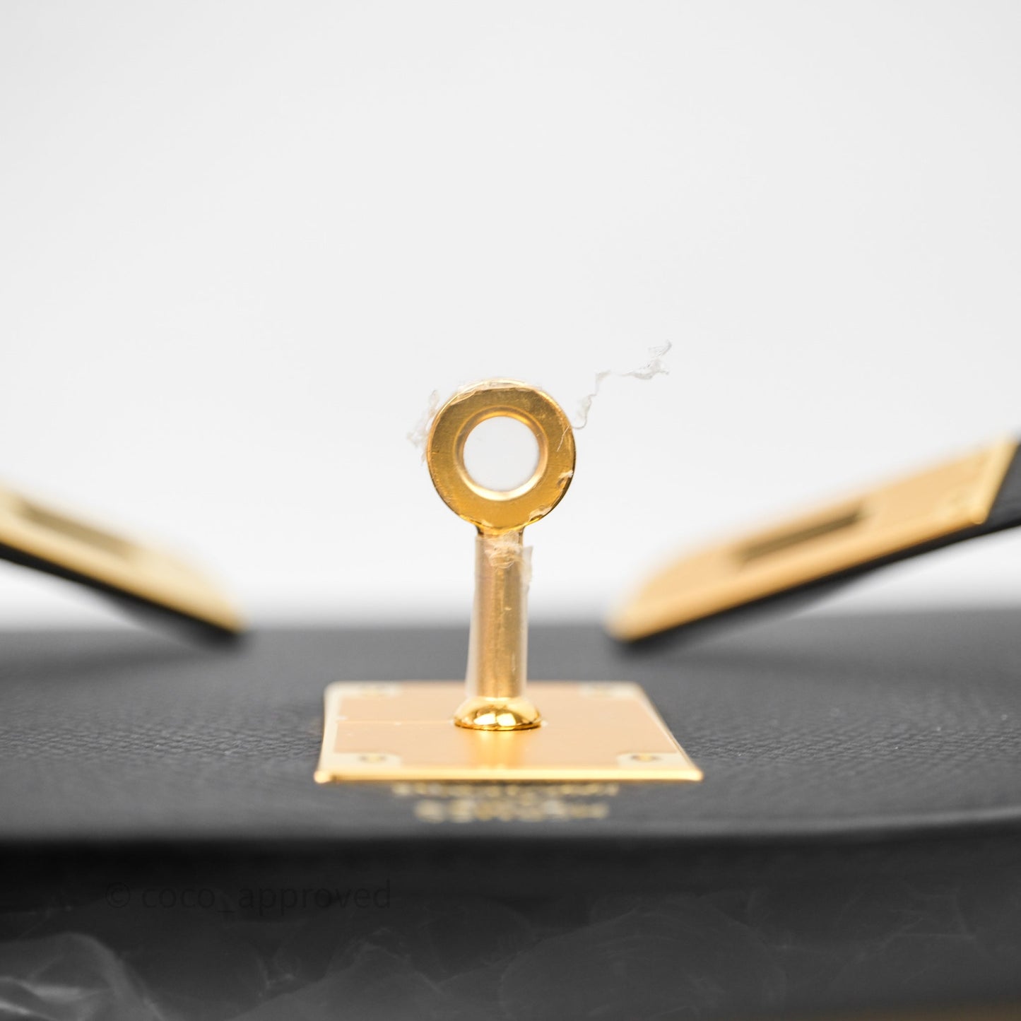 Hermès Kelly 28 Black Epsom Gold Hardware