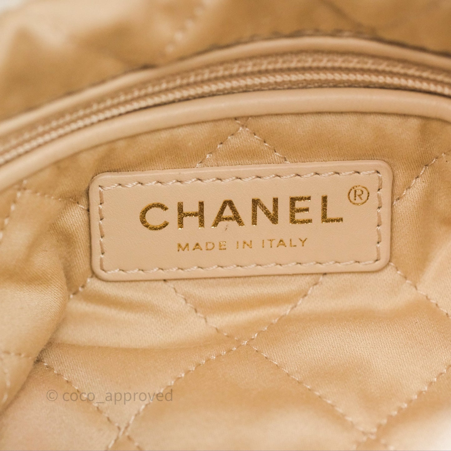 Chanel 22 Small White Shiny Calfskin Aged Gold Hardware