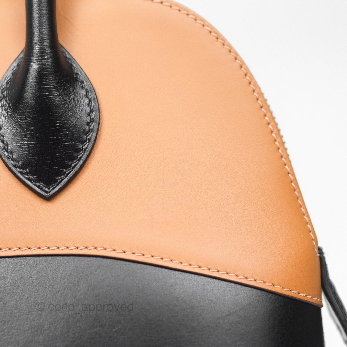 Hermès Bolide 31 Noir 89 / Natural Box Leather Gold Hardware
