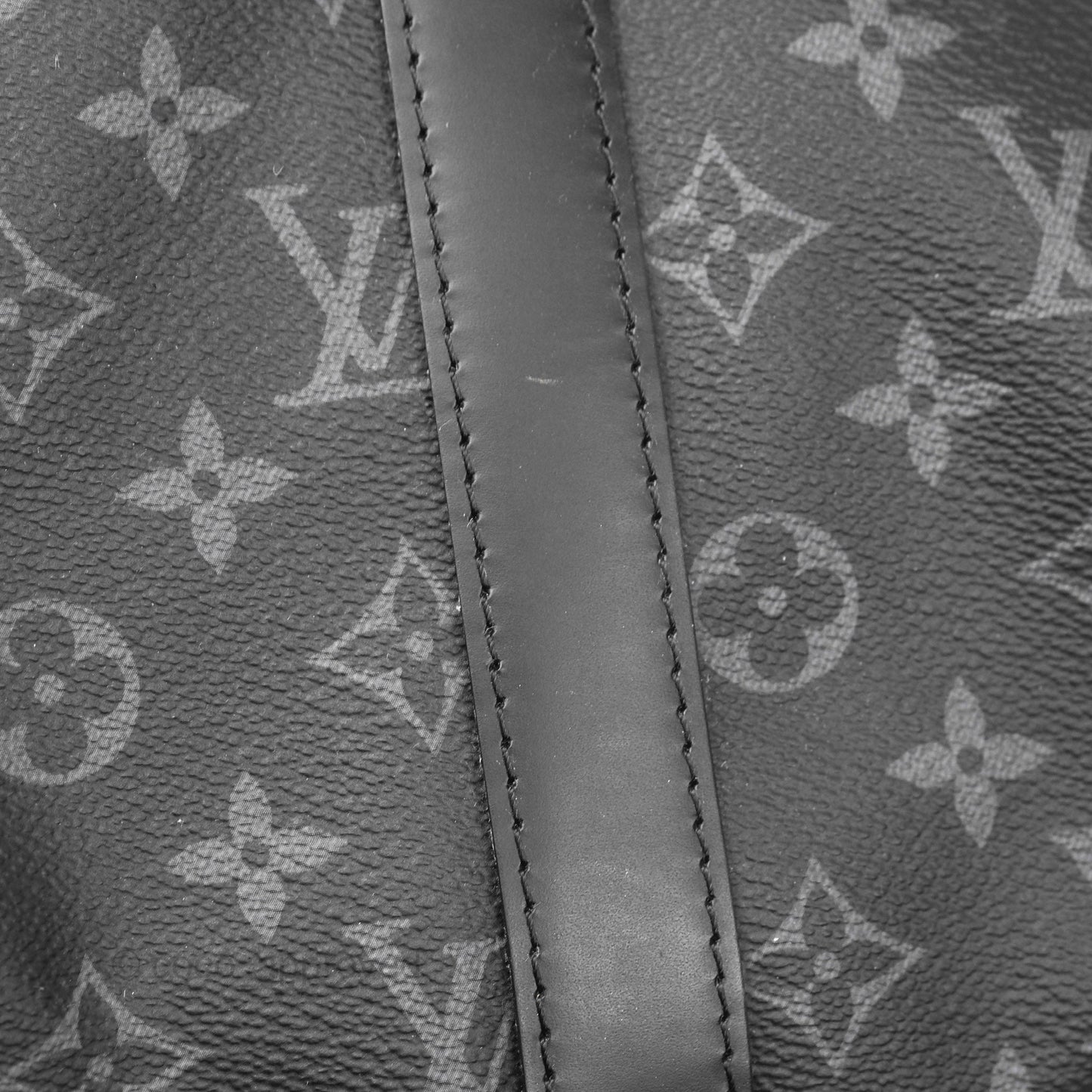 Louis Vuitton Keepall Bandoulière 45 Duffle Bag Monogram Eclipse Canvas
