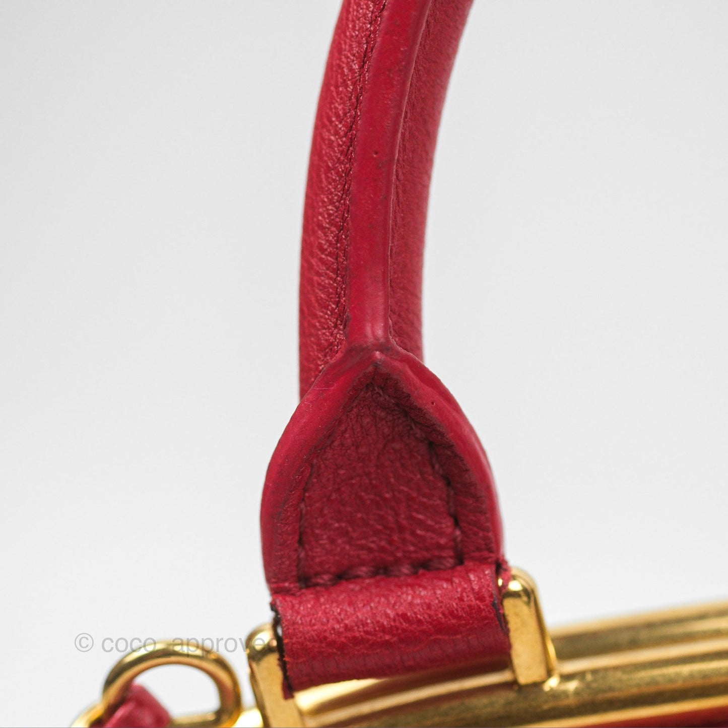Chanel Quilted Kisslock Handbag With Chain Red Calfskin Gold Hardware