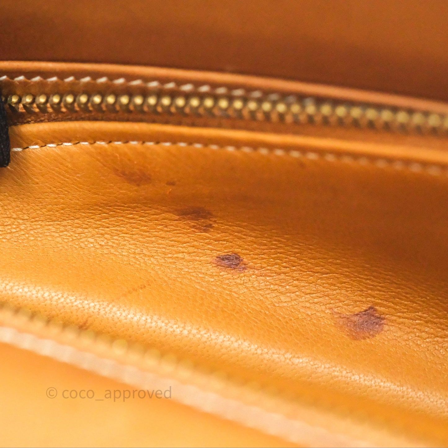 Hermès Vintage Lydie Gold Bag Gold Hardware