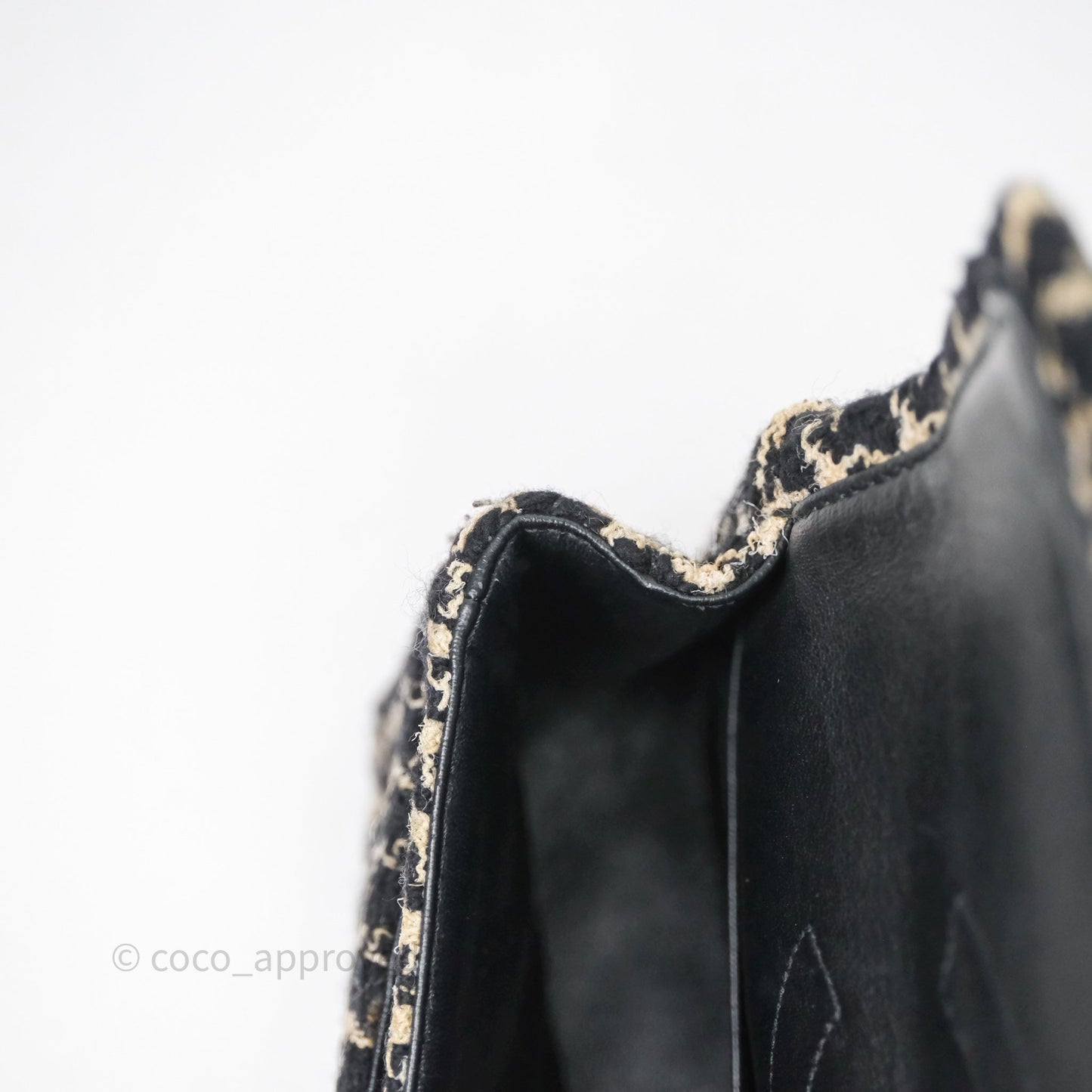 Chanel Reissue 225 Flap Houndstooth Beige Black Fabric Antique Gold Hardware