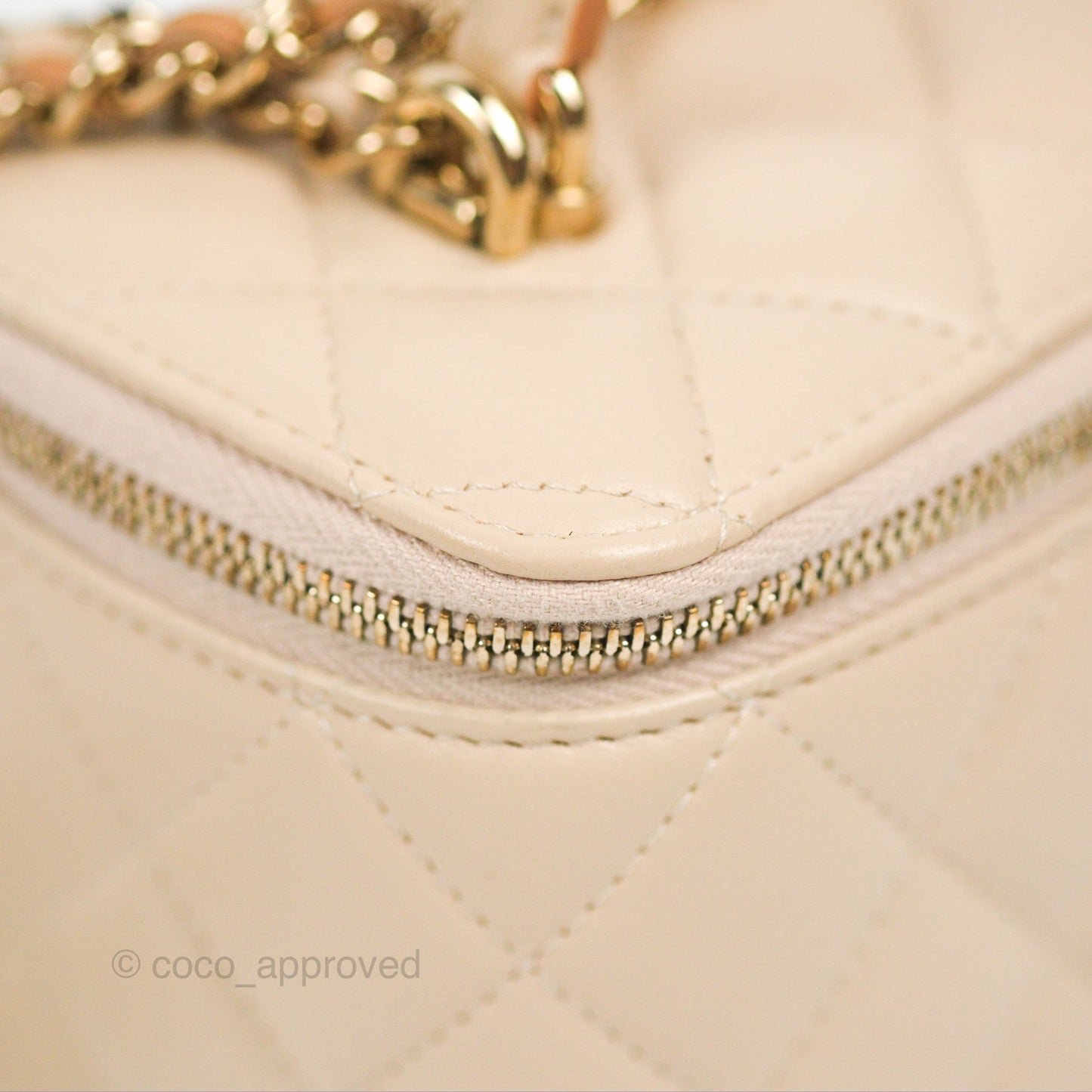 Chanel Vanity Rectangular Top Handle Ecru/Beige Lambskin Gold Hardware 23P