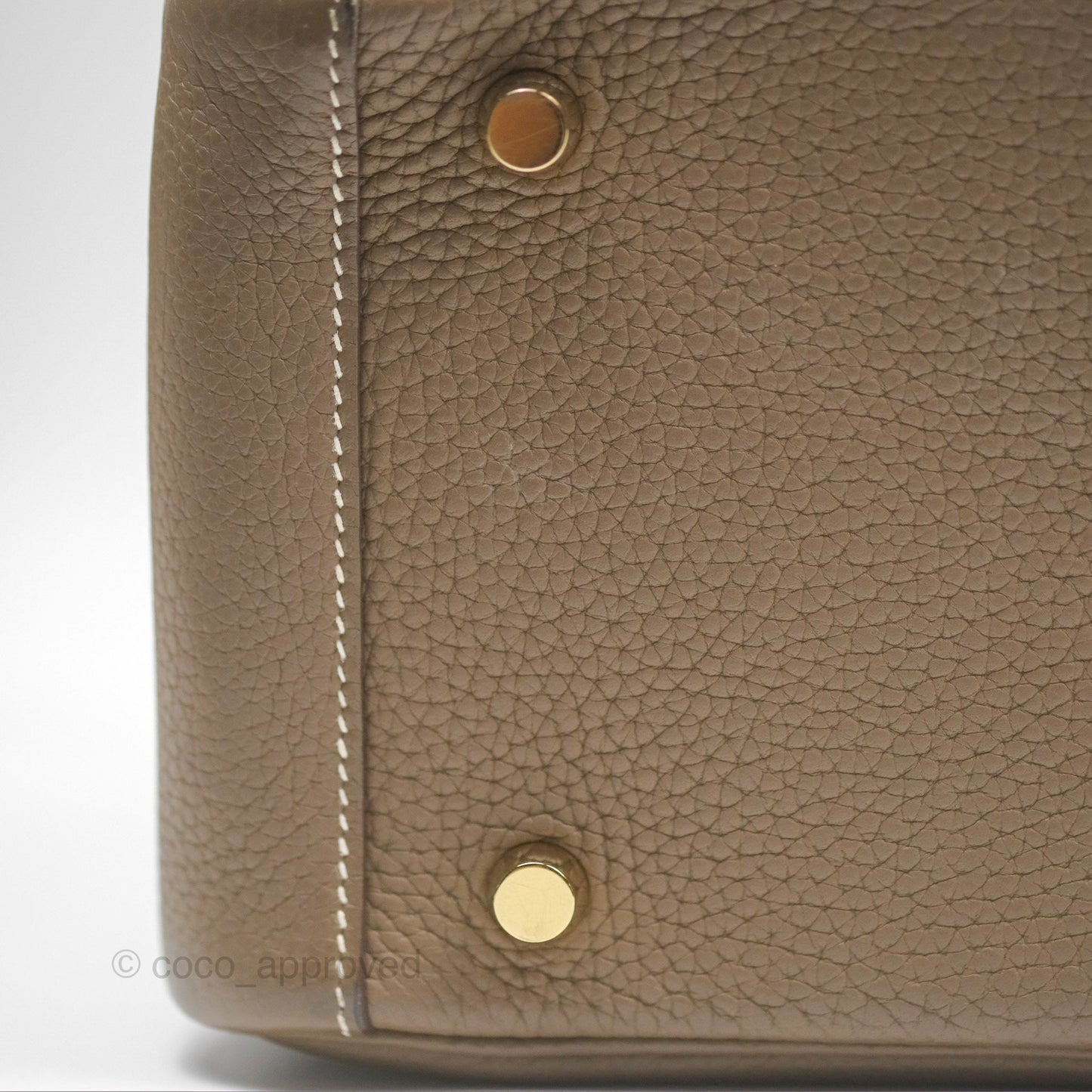 Hermès Lindy 26 Etoupe 18 Taurillion Clemence Gold Hardware