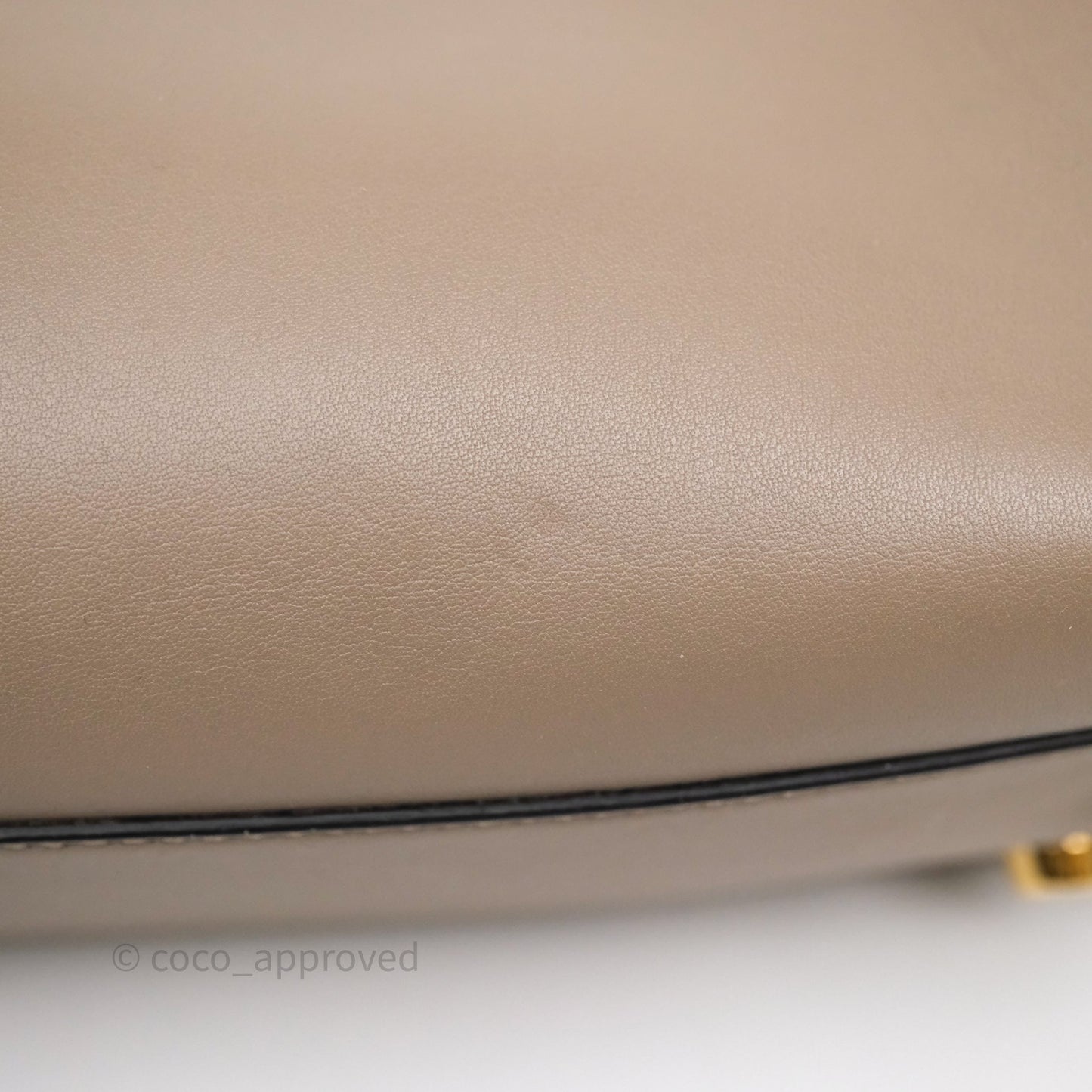 Fendi Peekaboo Iconic Essentially Bag Calfskin Beige