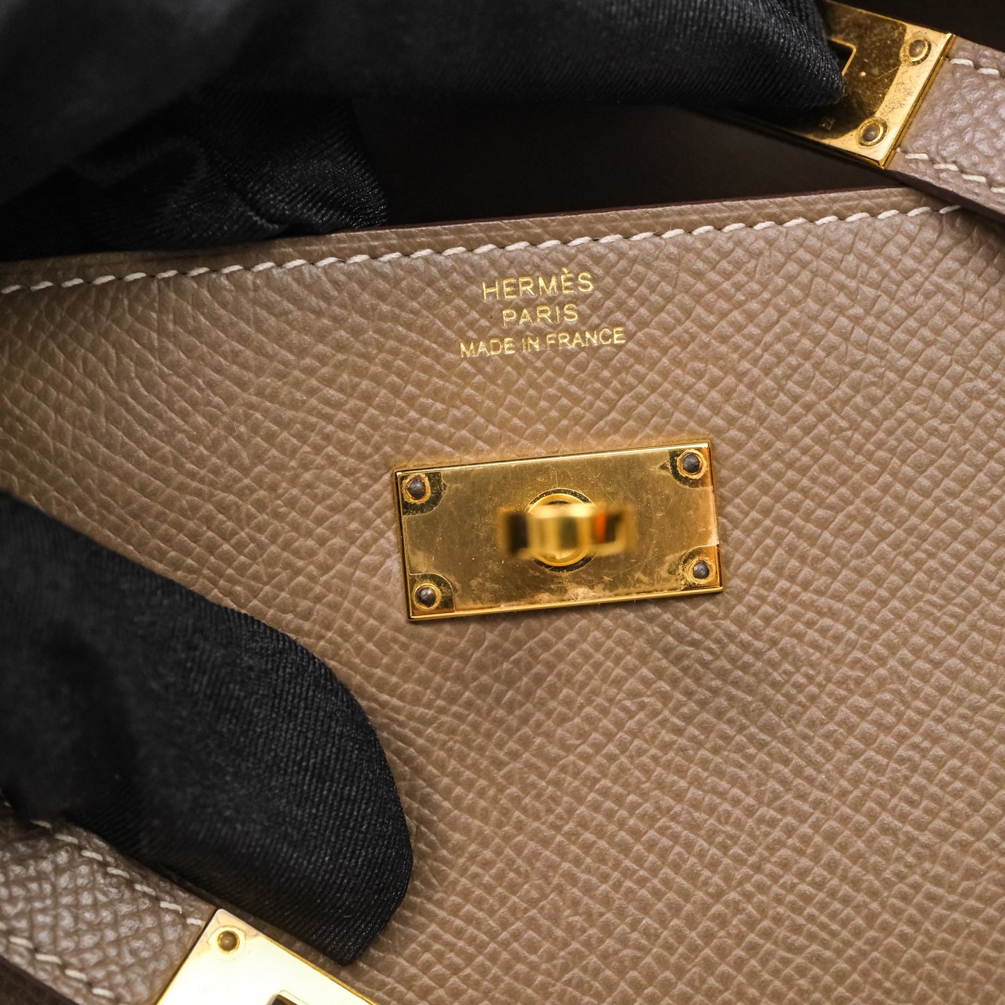 Hermès Kelly To Go Wallet Etoupe 18 Epsom Gold Hardware