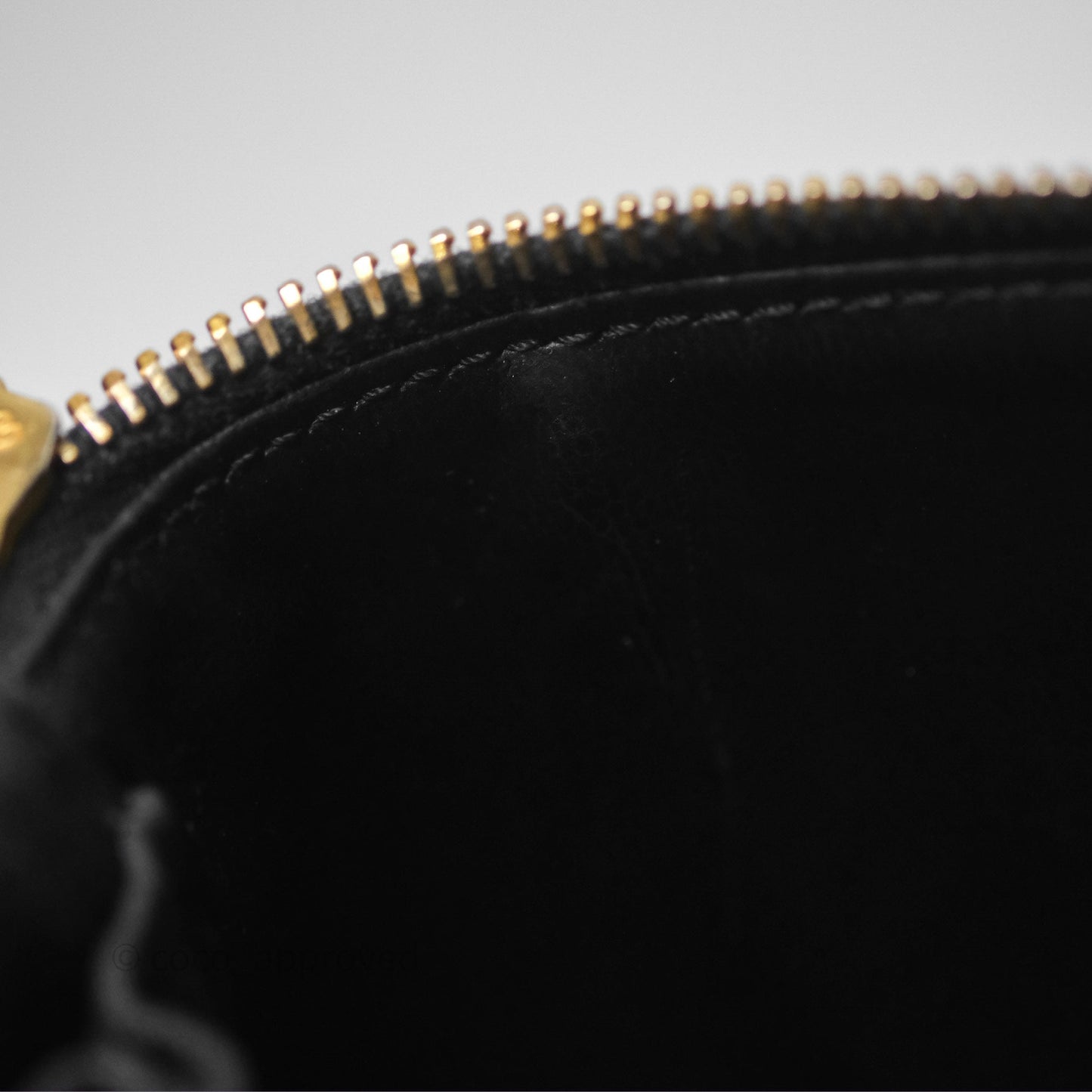 Chanel Vintage Vanity Case Black Caviar Gold Hardware