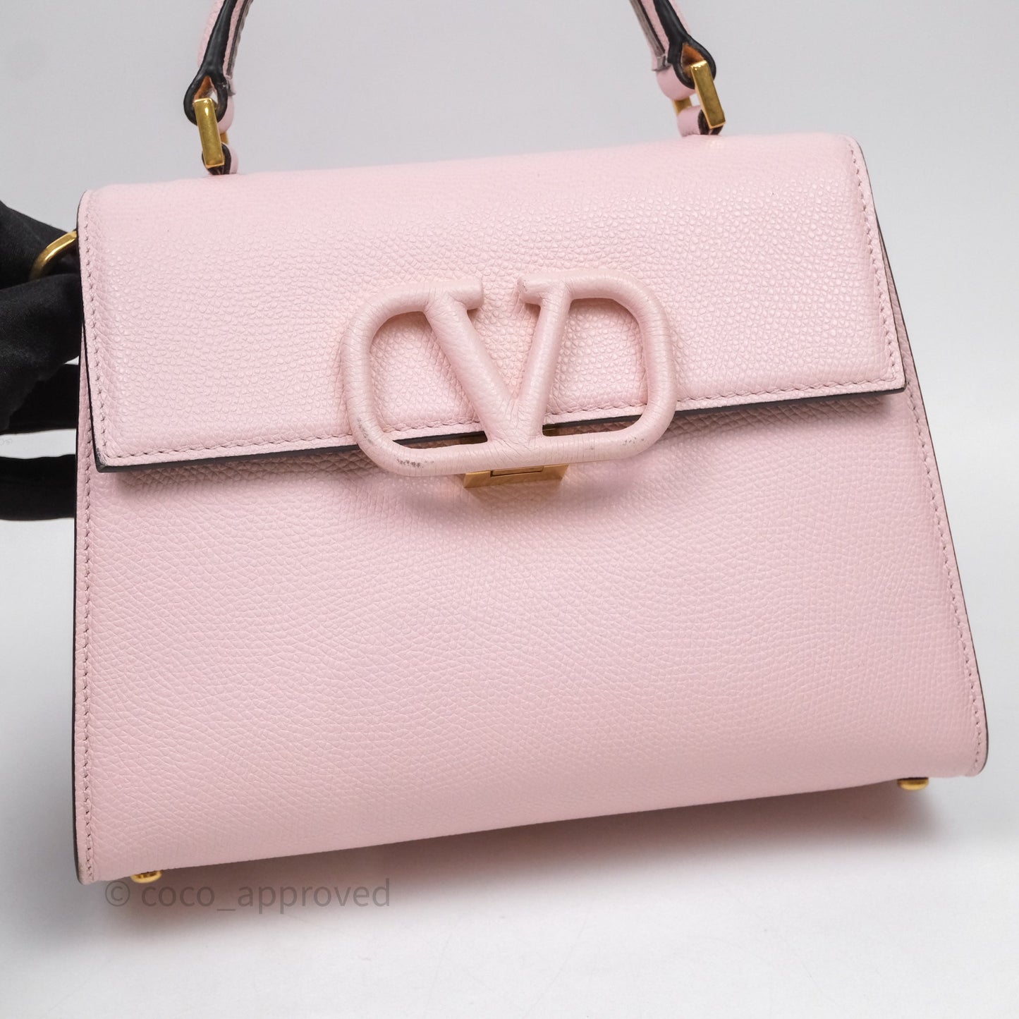 Valentino Garavani Small Vsling Grainy Calfskin Bag Light Pink Aged Gold Hardware