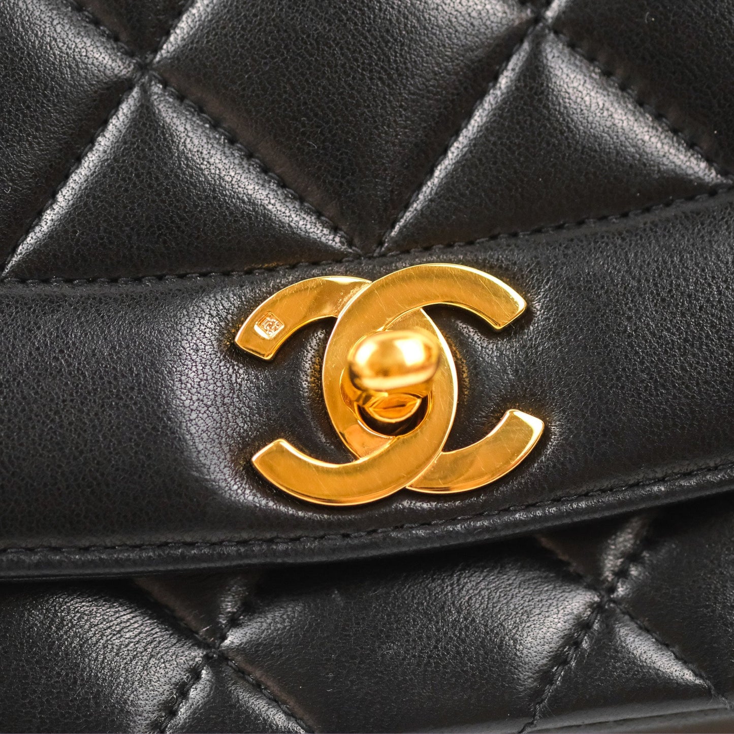 Chanel Vintage Medium Classic Diana Flap Bag Black Quilted Lambskin