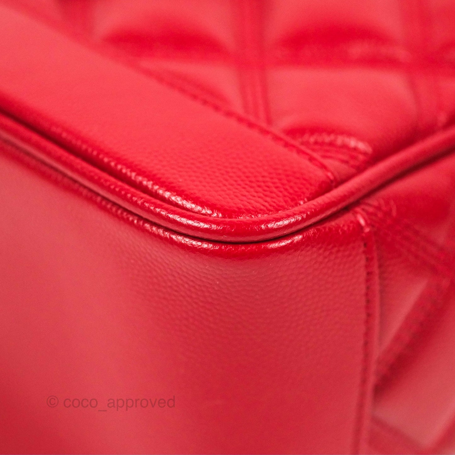 Saint Laurent 80's Vanity Bag Quilted Red Grained Calfskin