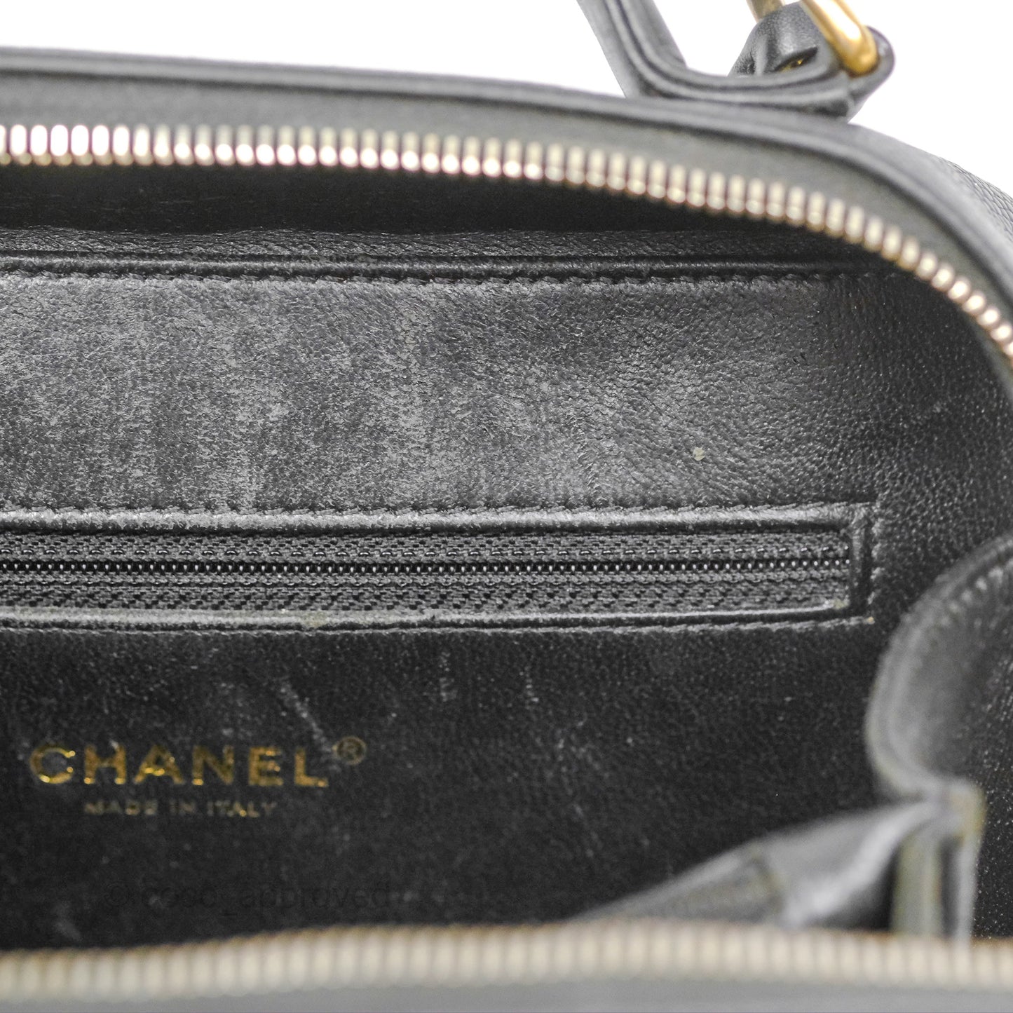 Chanel Quilted Medium CC Filigree Vanity Case Black Caviar Gold Hardware
