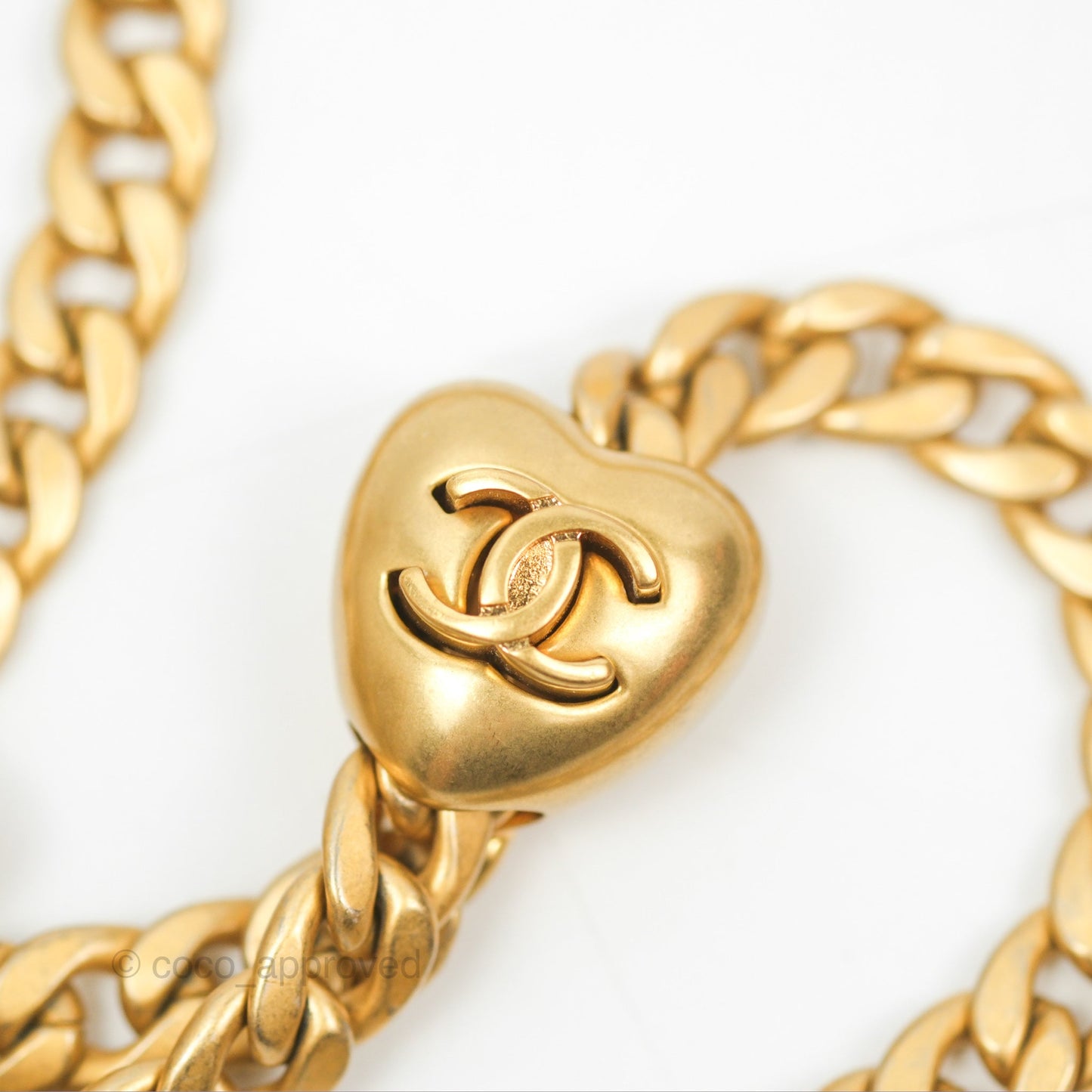 Chanel Quilted Heart Crush Mini Vanity With Chain White Caviar Aged Gold Hardware
