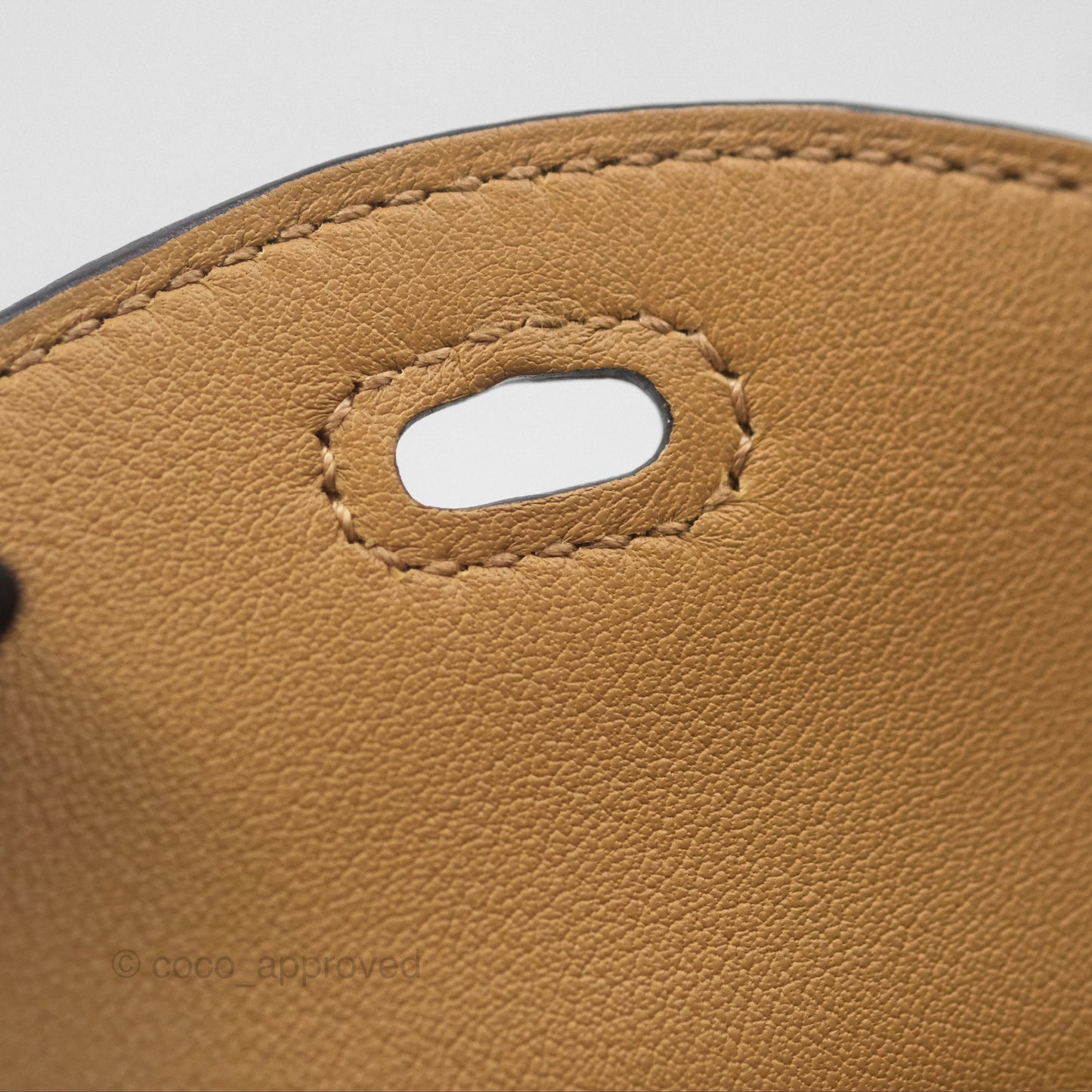 Hermès Mini Lindy 20 Verso Swift Alezan 3G / Biscuit 48 Palladium Hardware