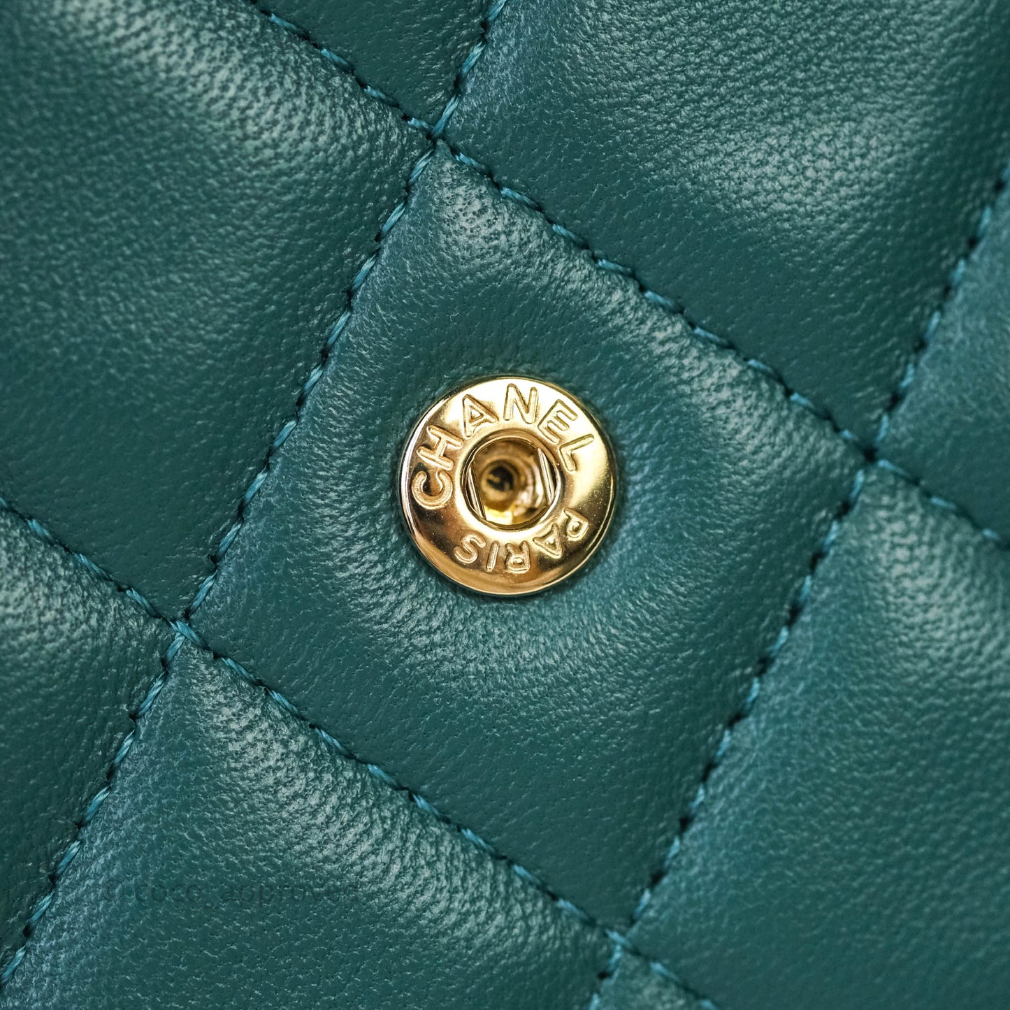 Chanel Flap Coin Purse With Chain Green Lambskin Aged Gold Hardware