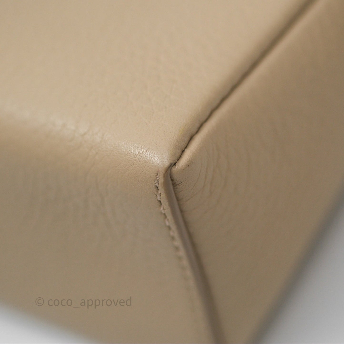 Loro Piana Extra Pocket L19 Cream Grained Calfskin Gold Hardware