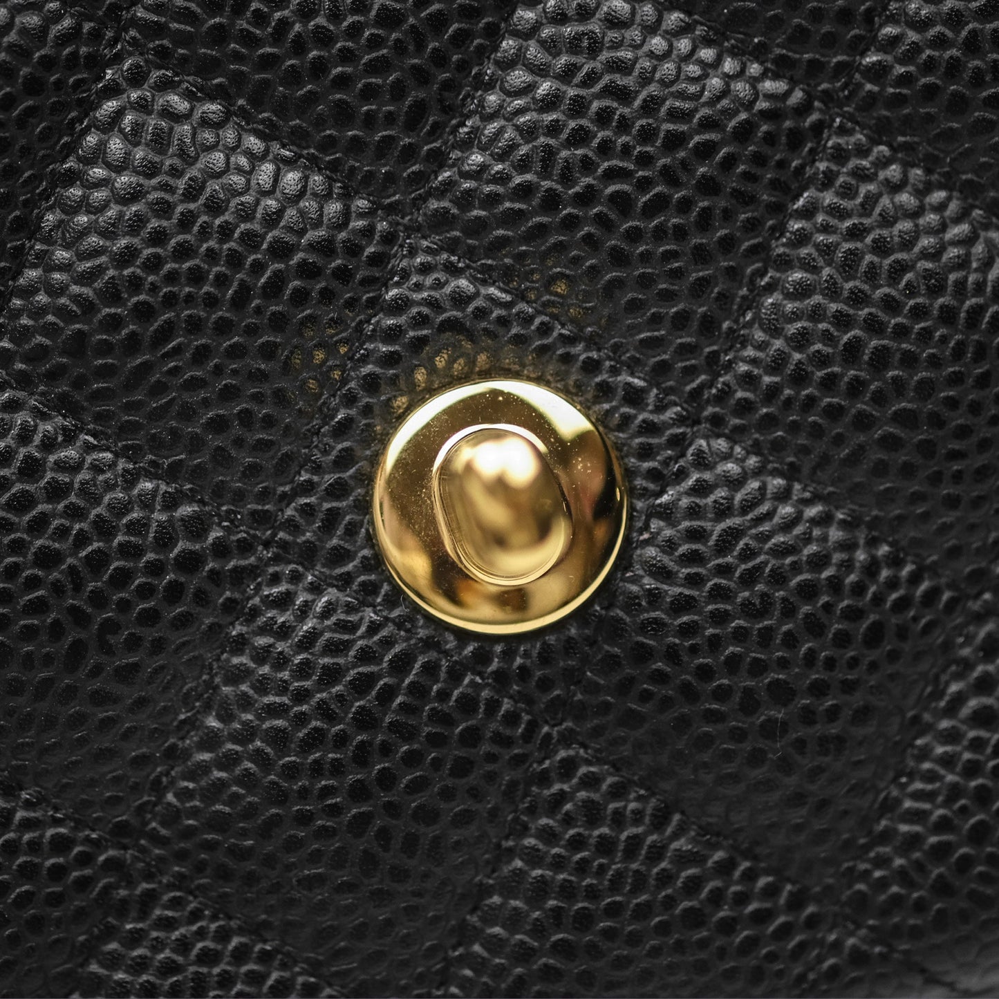 Chanel Classic M/L Medium Flap Quilted Black Caviar Gold Hardware