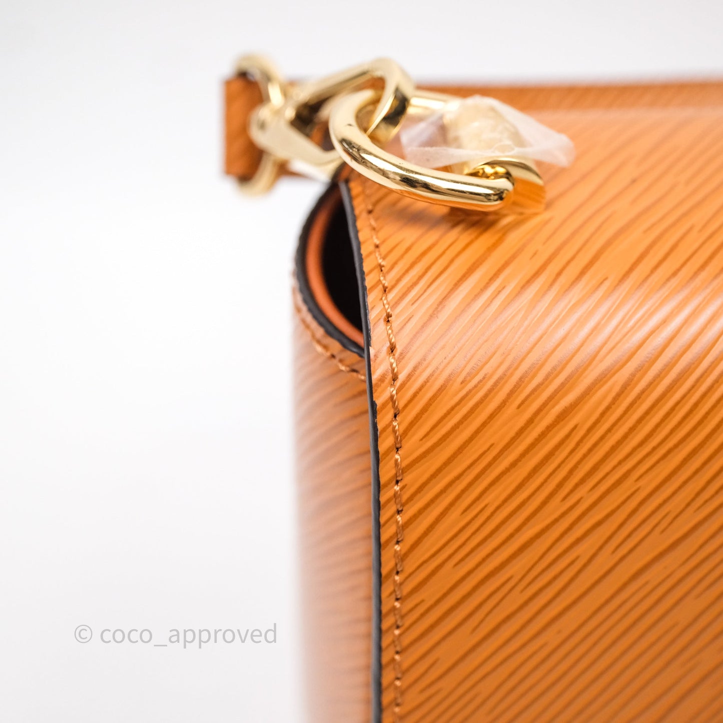 Louis Vuitton Twist Bag MM Gold Honey Epi