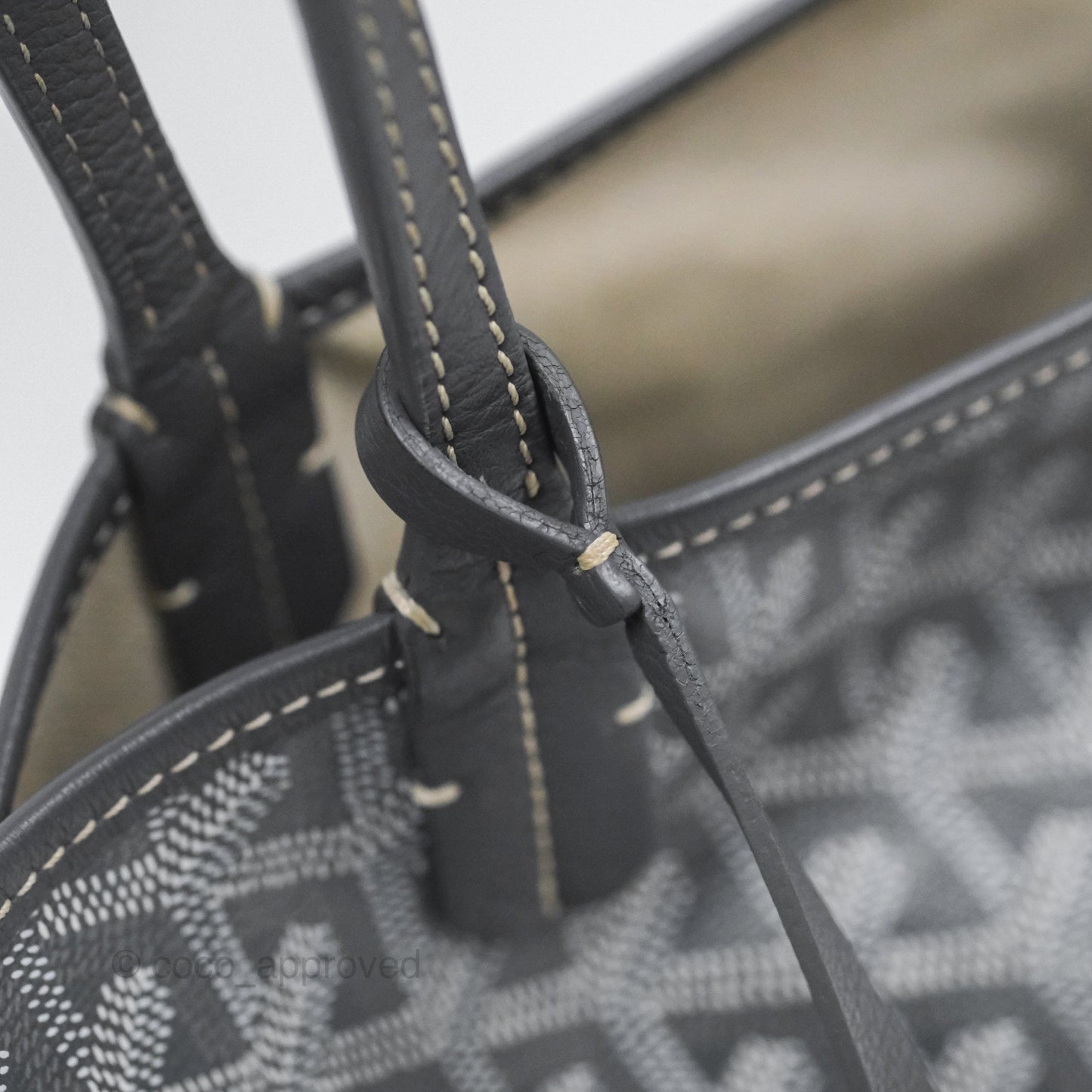 Goyard St Louis Tote PM ⁣⁣⁣⁣⁣⁣⁣⁣⁣⁣⁣⁣⁣⁣⁣⁣⁣⁣⁣⁣Grey Canvas