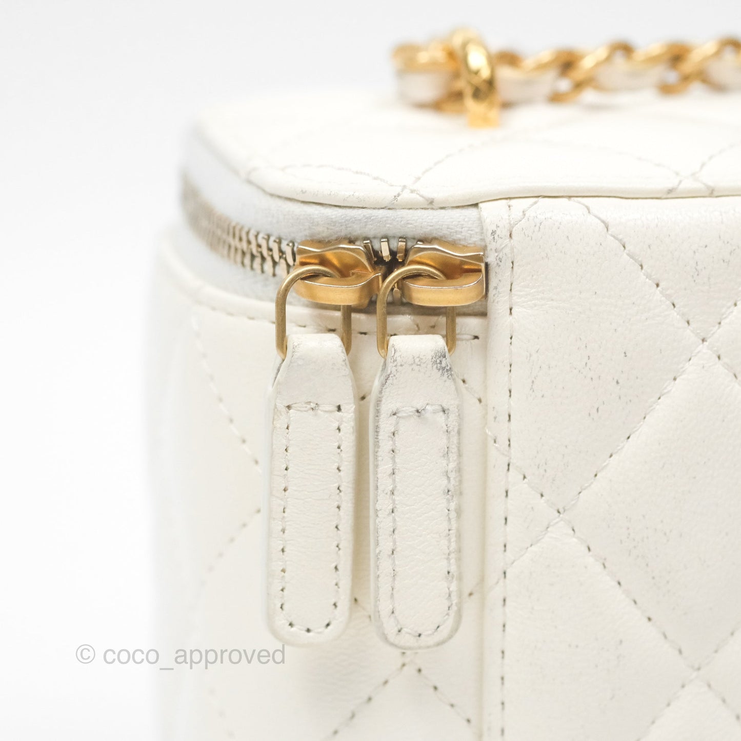 Chanel Vanity with Double Chain White Shiny Lambskin 23C