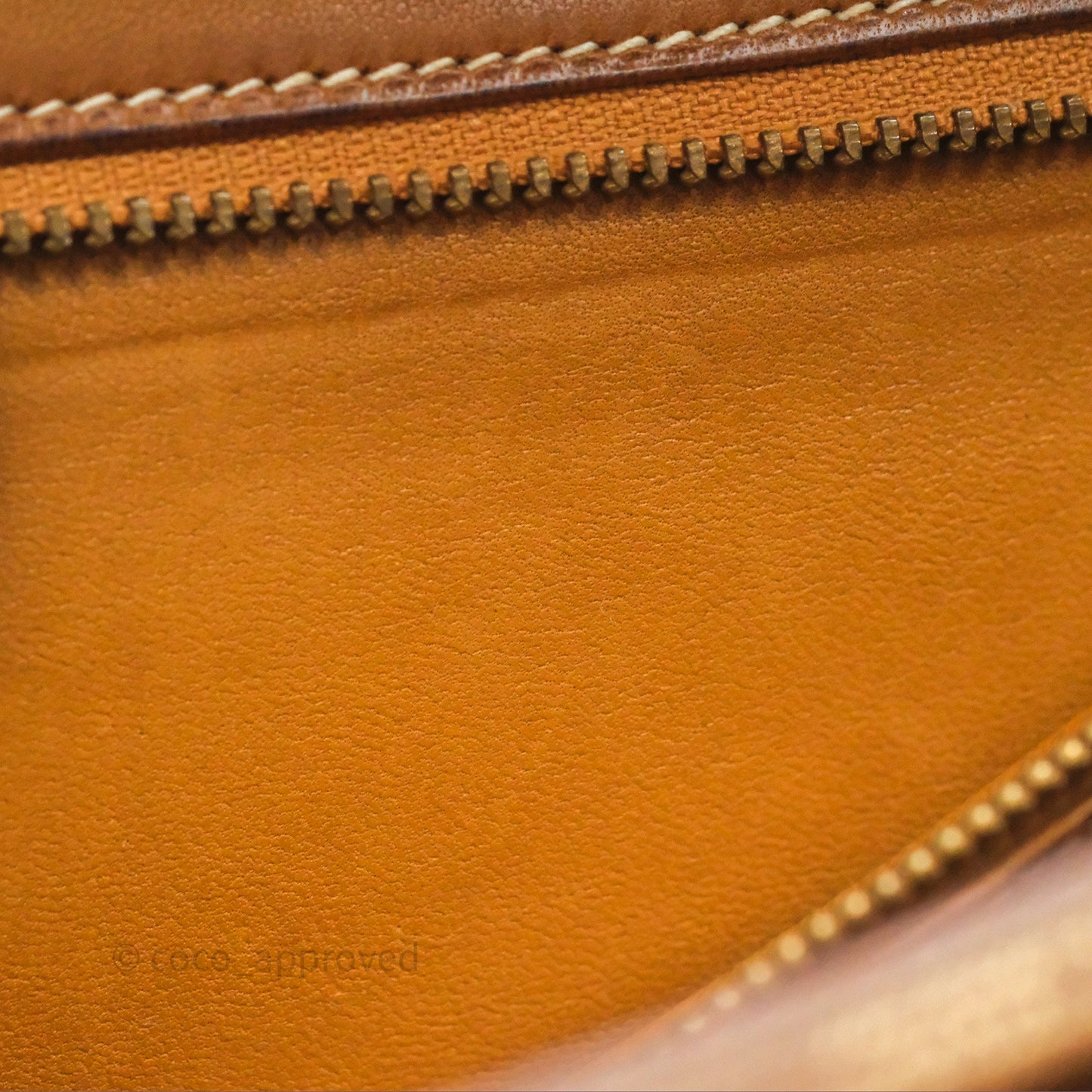 Hermès Vintage Lydie Gold Bag Gold Hardware