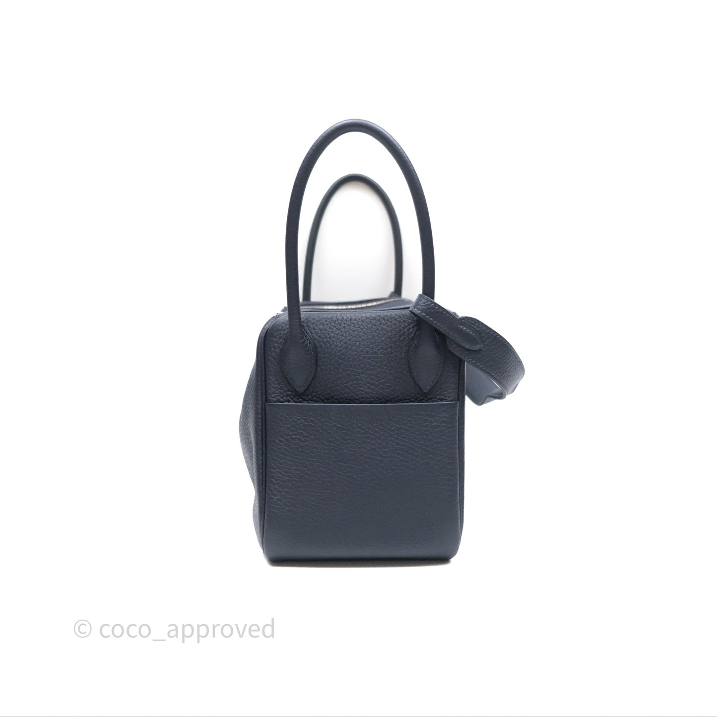 Hermès Lindy 26 Bleu Nuit 2Z Taurillon Clemence Palladium Hardware