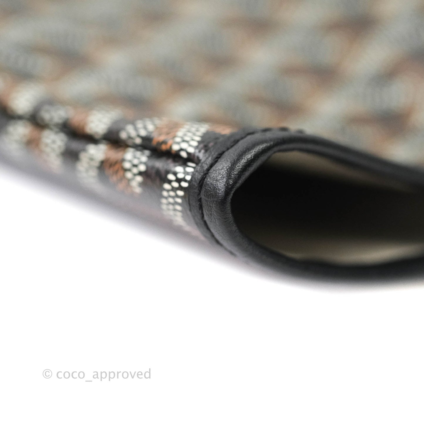 Goyard Saint Louis Black PM⁣⁣⁣⁣⁣⁣⁣⁣⁣⁣⁣⁣⁣⁣⁣⁣⁣⁣⁣⁣