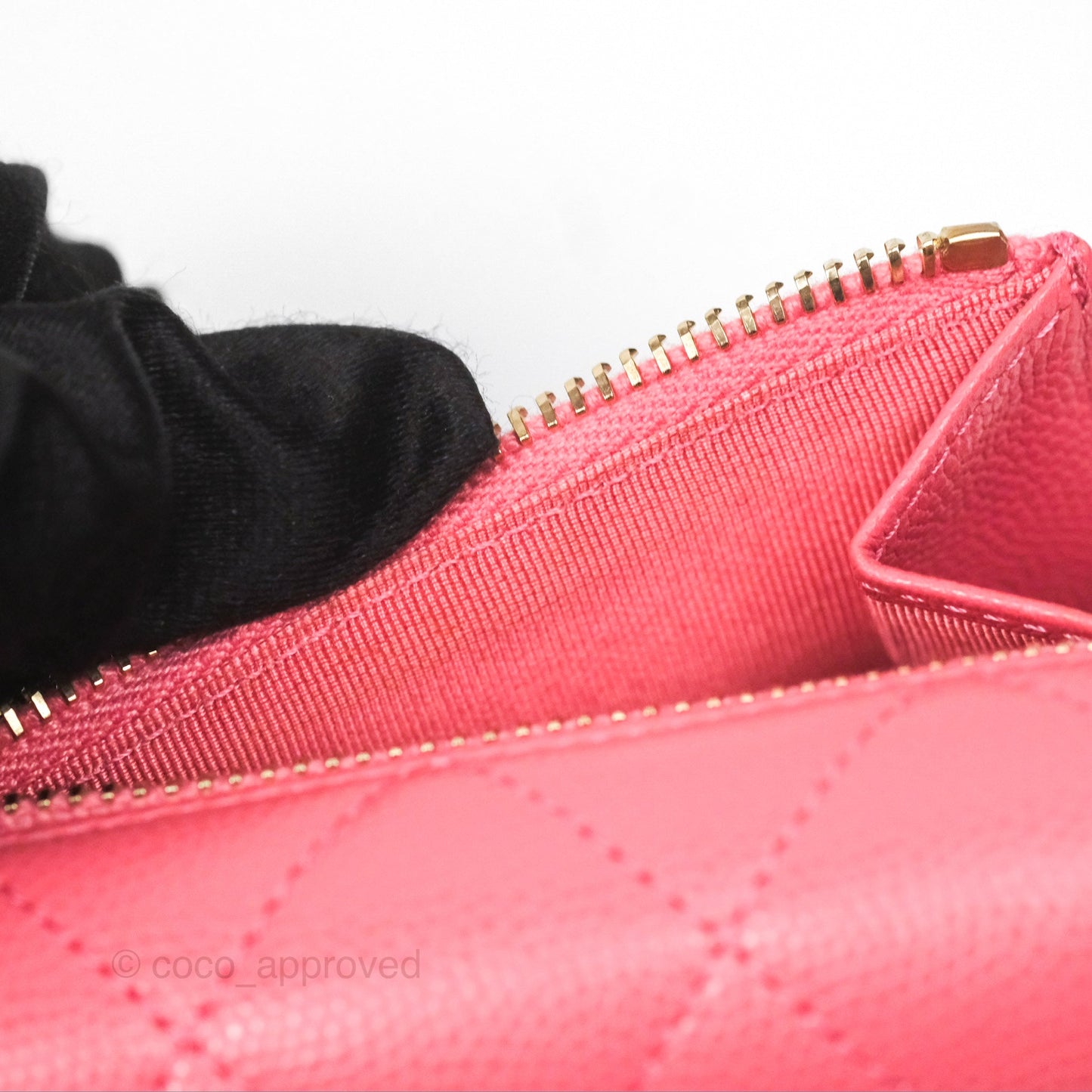 Chanel Classic Short Flap Wallet Pink Caviar Gold Hardware⁣
