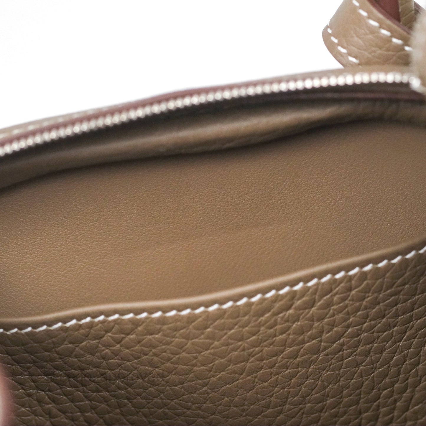 Hermès Lindy 26 Etoupe 18 Clemence Palladium Hardware