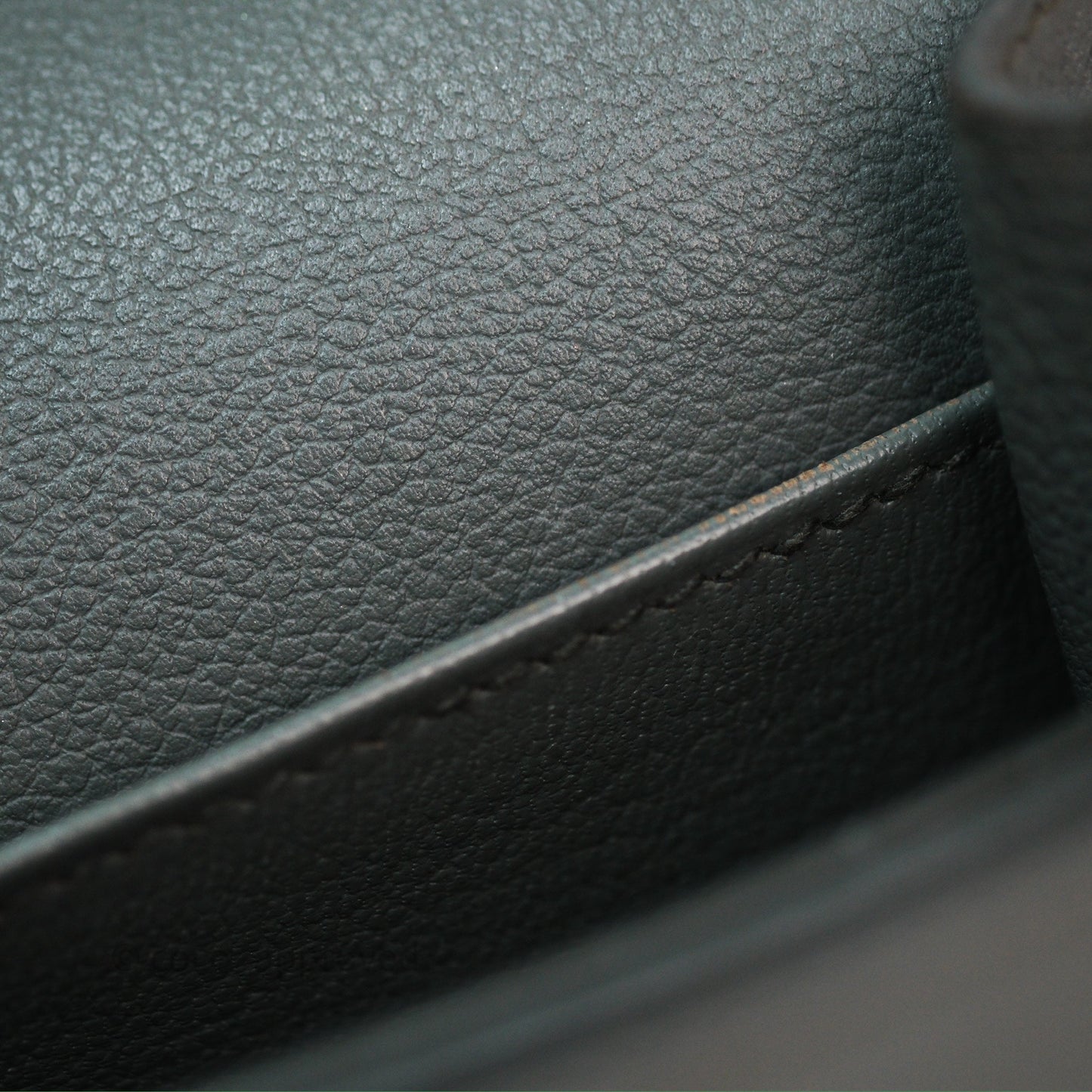Hermès Roulis Mini 18 Vert Amancde 63 Evercolor Gold Hardware