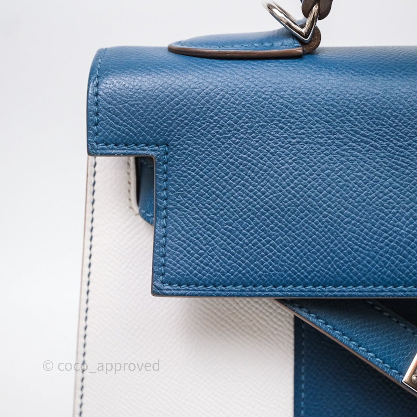 Hermès Kelly 32 Sellier Bleu Thalassa 7A/ White Epsom Palladium Hardware