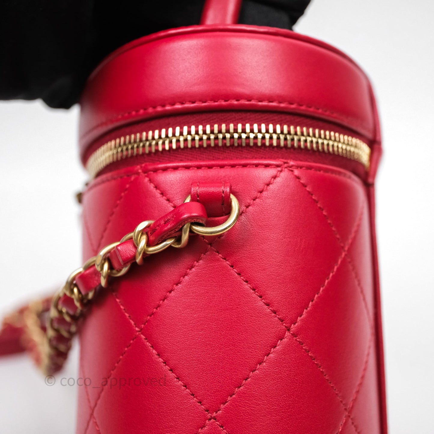 Chanel CC Vanity Case Red Calfskin Aged Gold Hardware