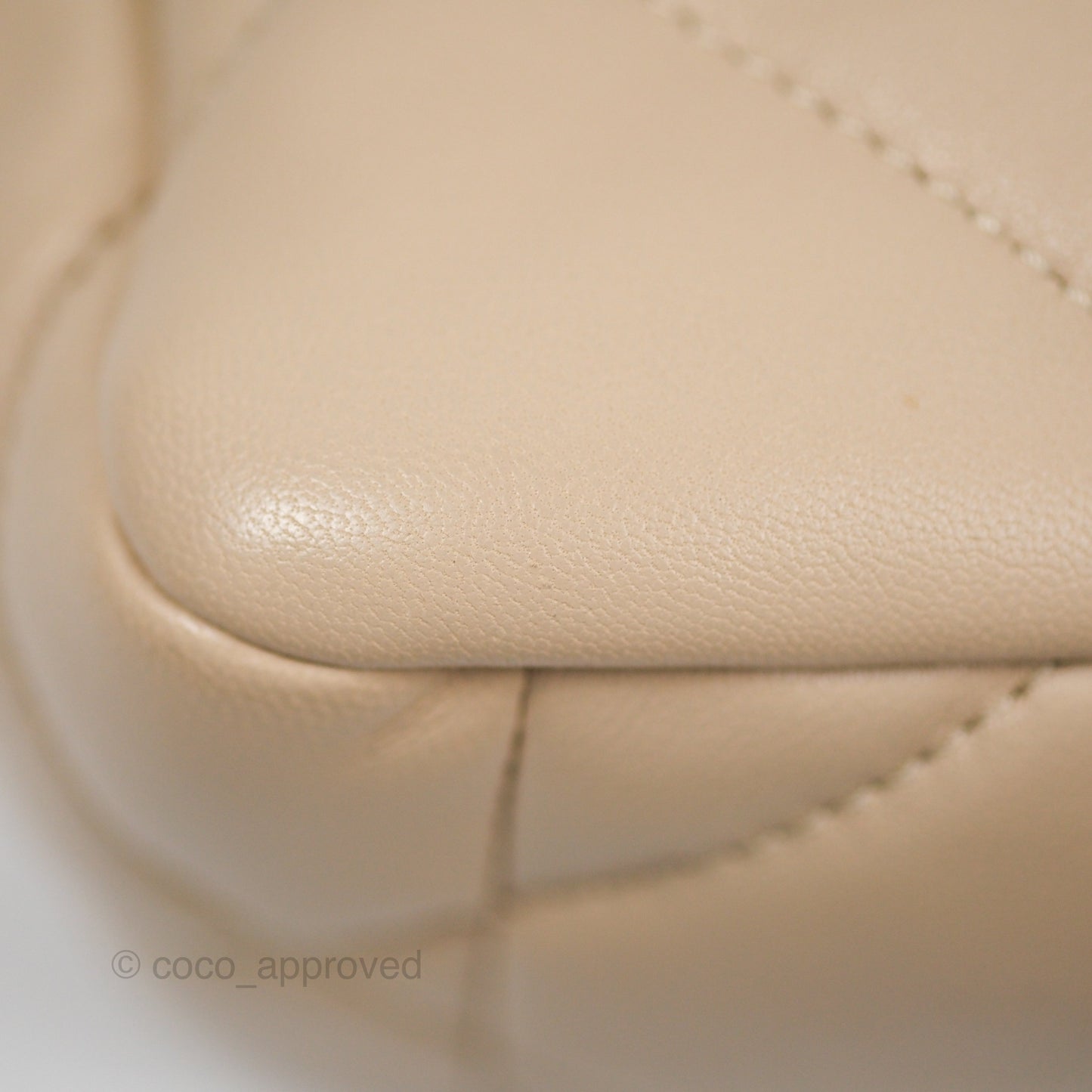 Chanel 19 Small Beige Lambskin Mixed Hardware