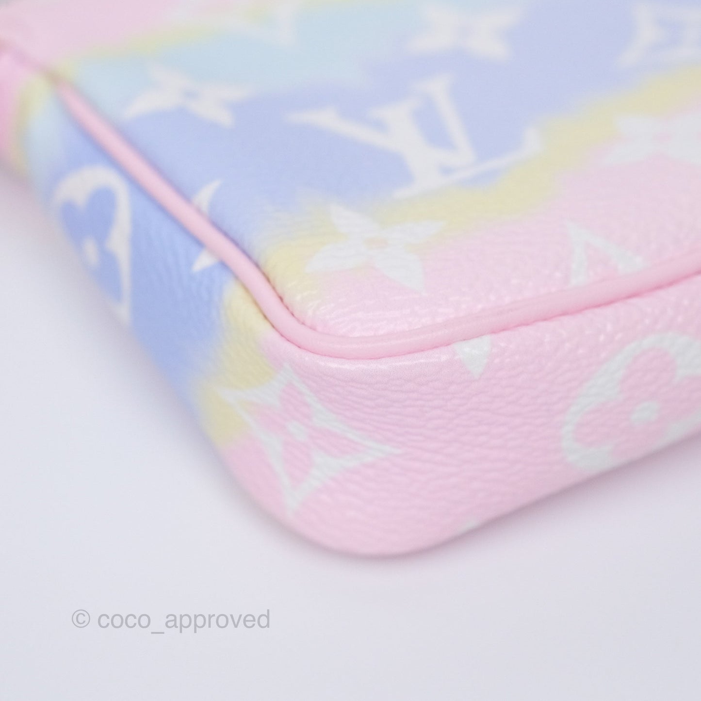 Louis Vuitton Mini Pochette Accessories Escale Pastel Monogram