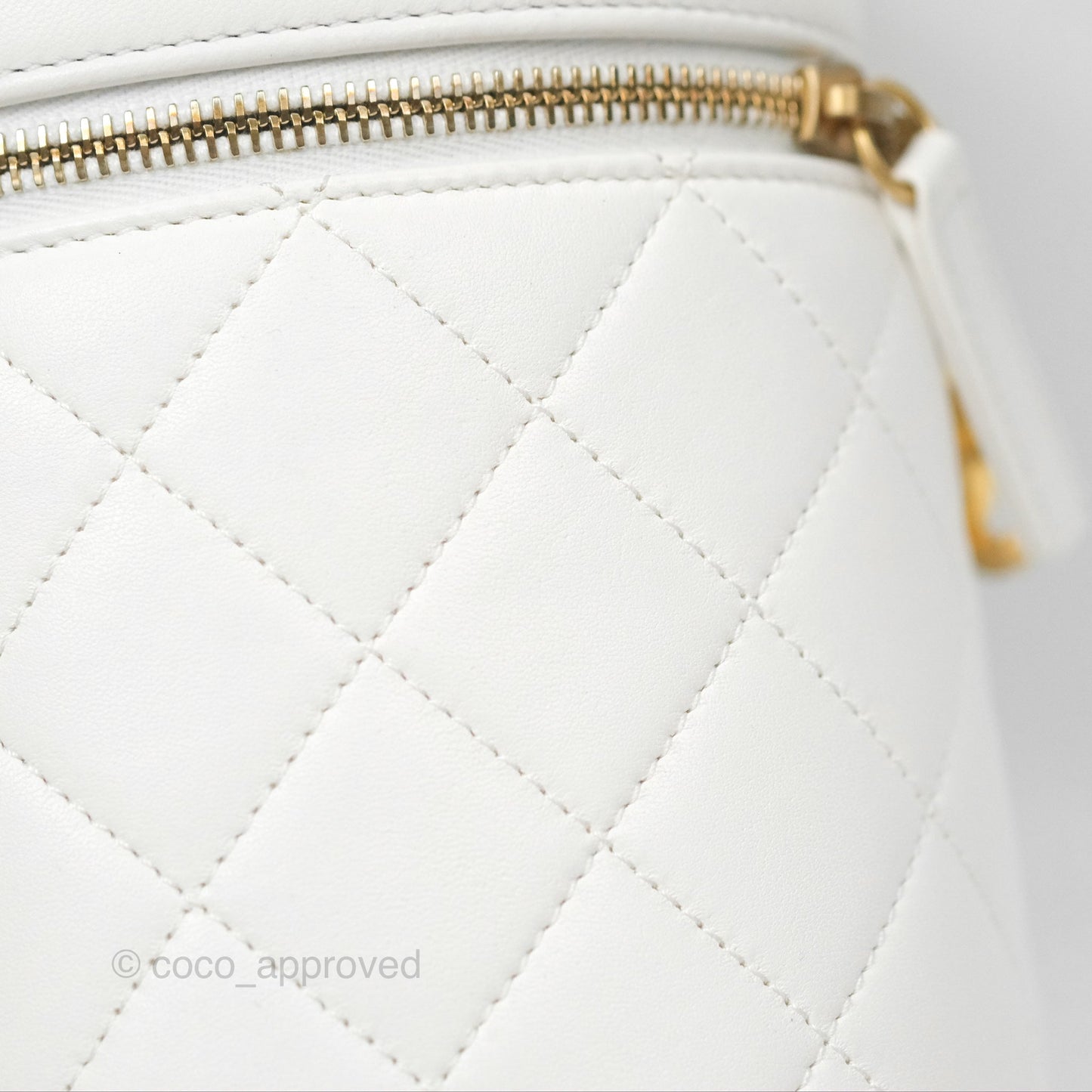 Chanel Vanity Case With Chain Shoulder Bag Quilted Calfskin Leather White
