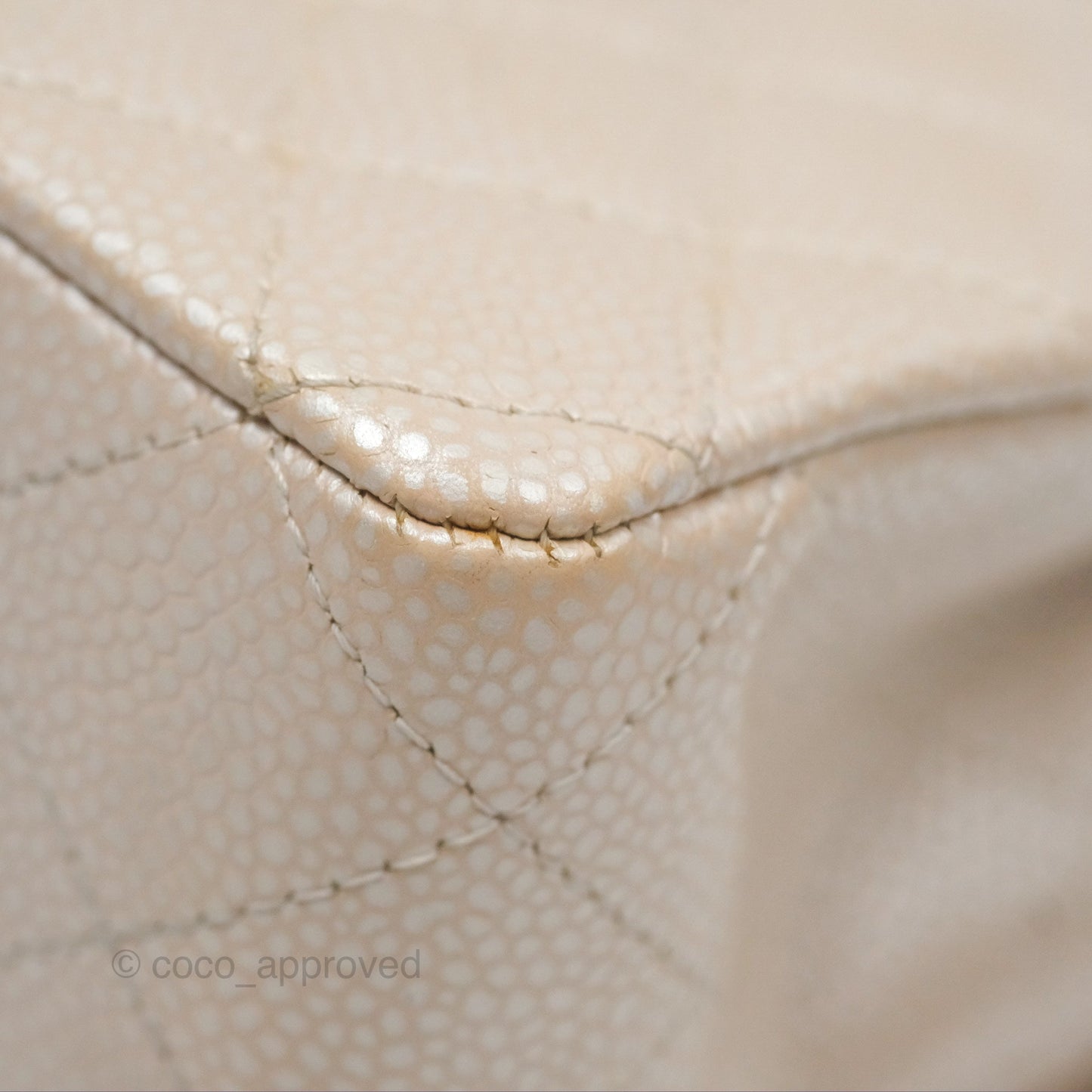 Chanel Classic M/L Medium Double Flap Iridescent Pearly Caviar Aged Gold Hardware⁣⁣