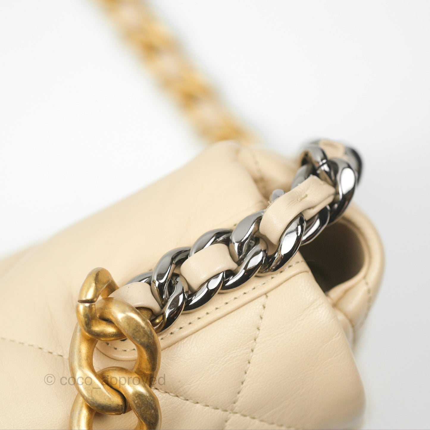 Chanel 19 Medium Beige Mixed Hardware
