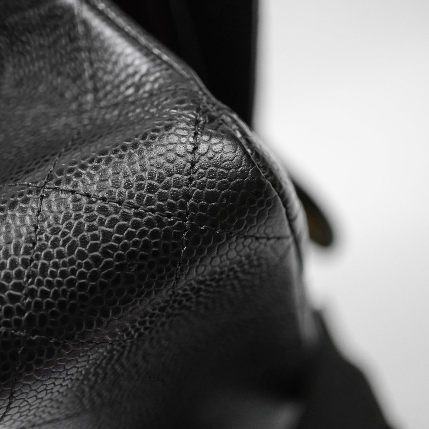 Chanel Classic M/L Medium Flap Quilted Black Caviar Gold Hardware
