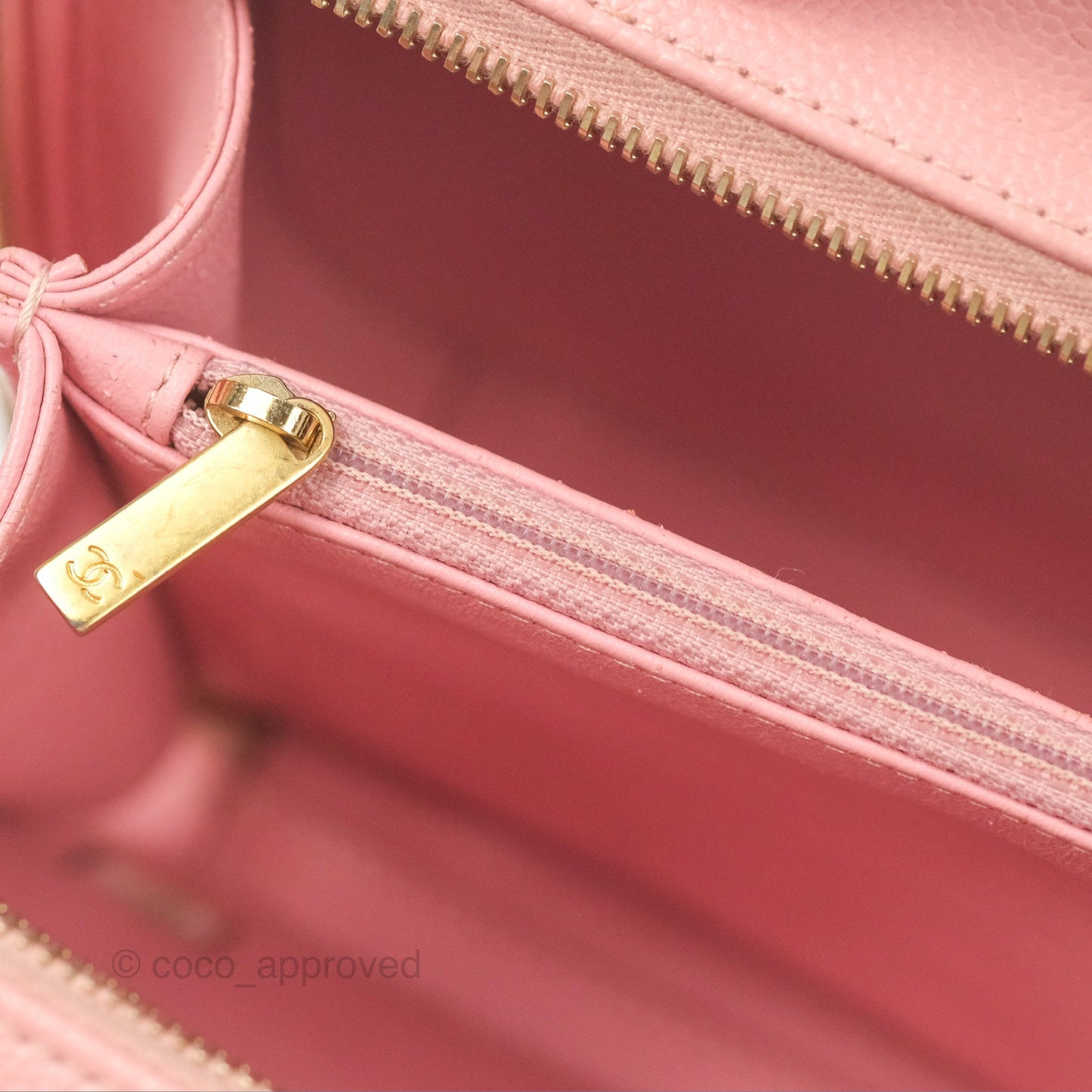 Chanel Quilted Medium CC Filigree Vanity Case Pink Caviar Gold Hardware