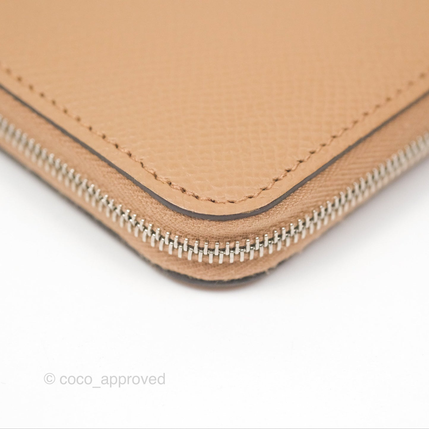 Hermès Silk In Compact Wallet Chai Epsom