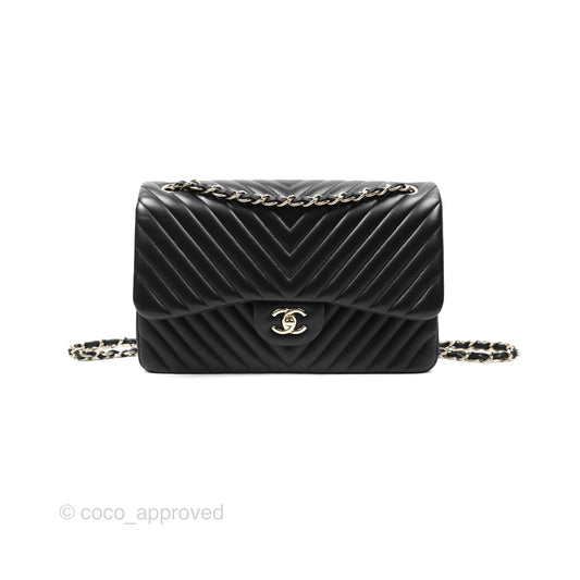 Chanel Chevron Jumbo Double Flap Black Lambskin Gold Hardware⁣⁣