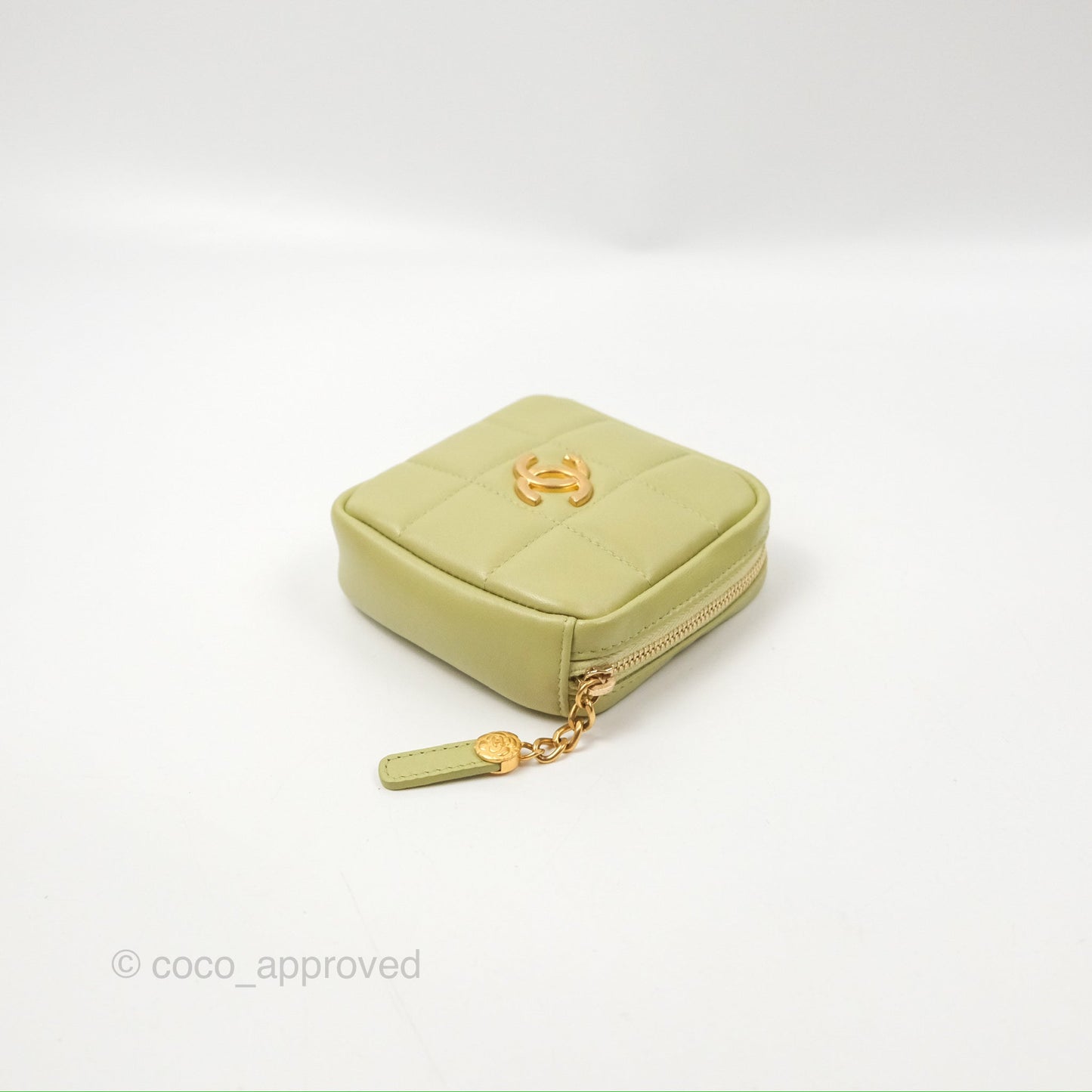 Chanel Diamond Belt Coin Purse Avocado Green Lambskin Aged Gold Hardware