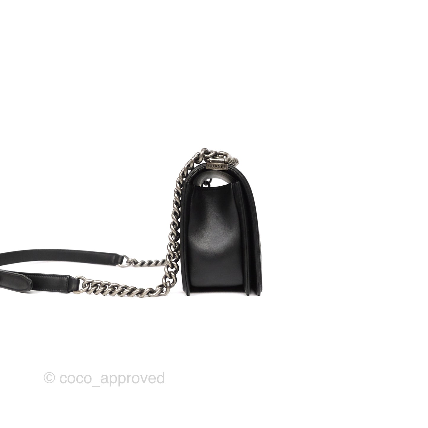Chanel Medium Boy Quilted Black Calfskin Ruthenium Hardware
