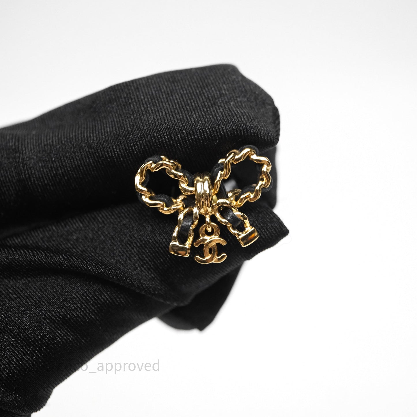Chanel Lambskin Chain Bow Earrings Black Gold 25V